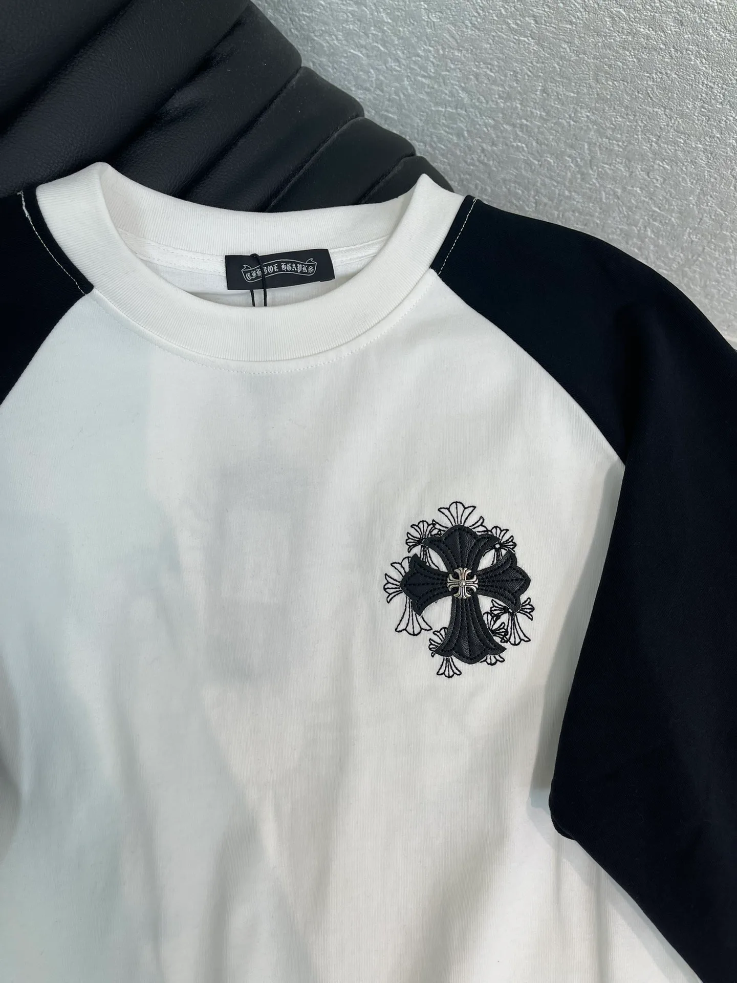 Футболки Женские Chrome Hearts 11569441