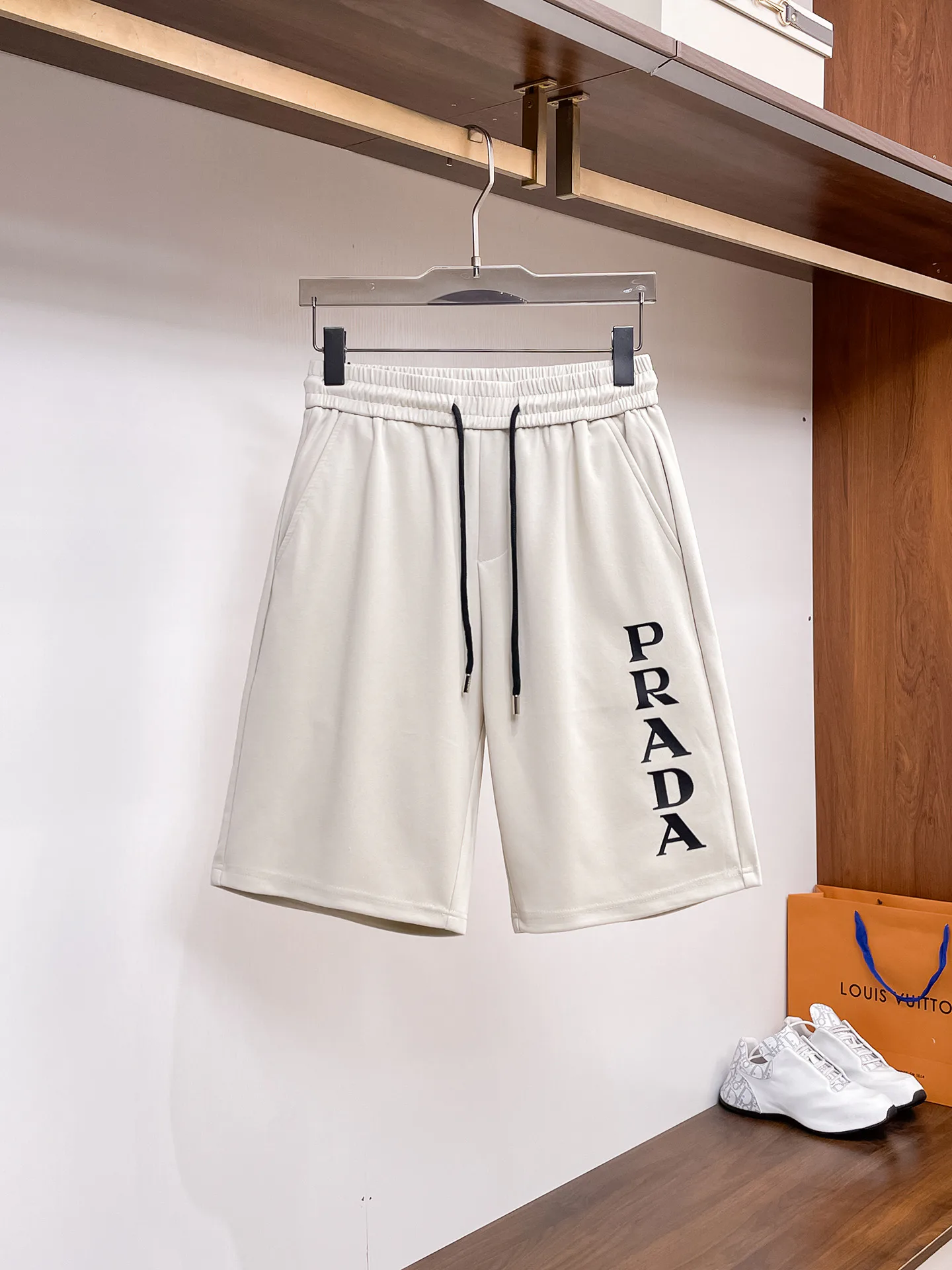 Шорты Мужские Prada 13417628