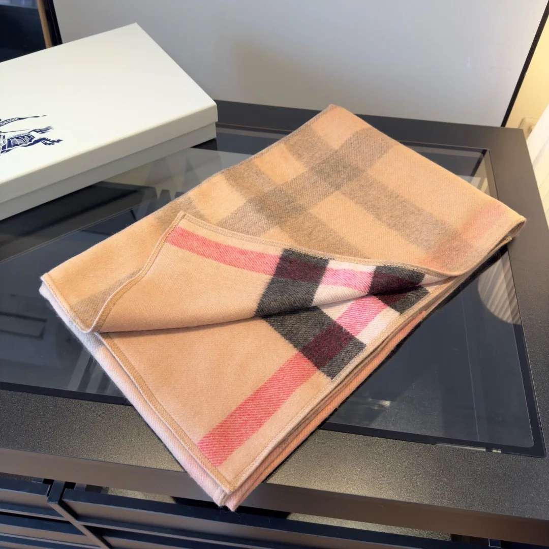 Пальто Женские Burberry 18980871