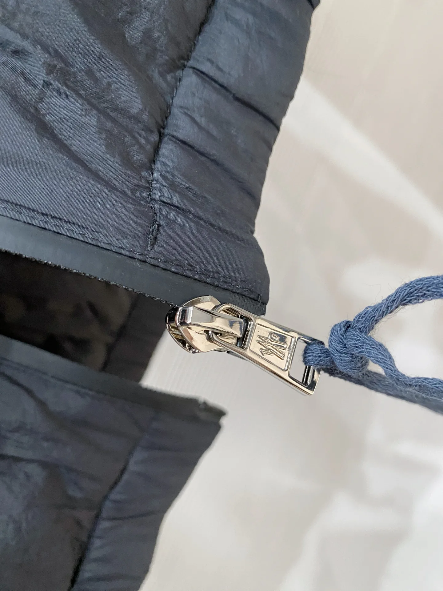 Куртки И Пуховики Мужские Moncler 1127600