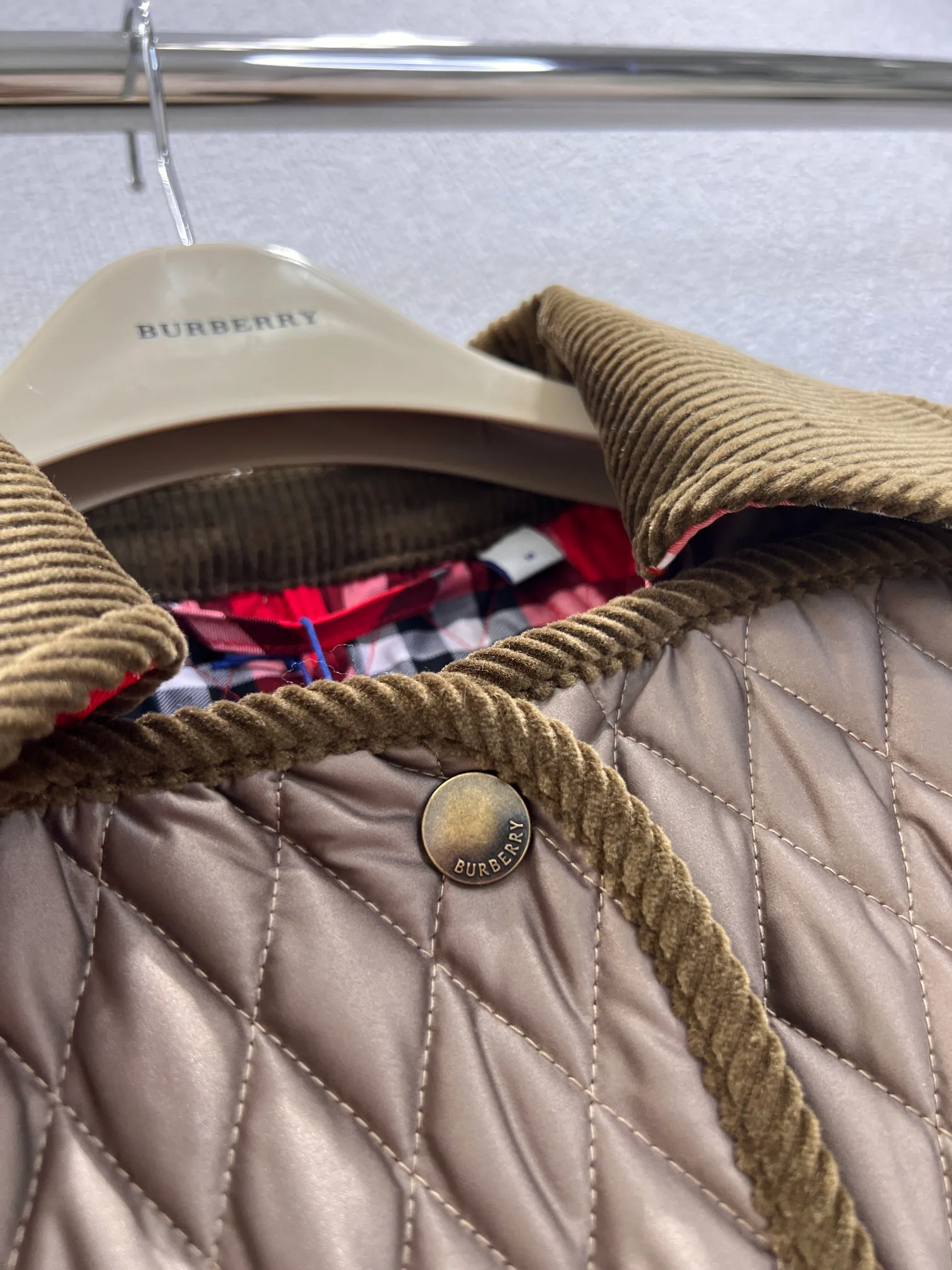 Куртки И Пуховики Женские Burberry 810555
