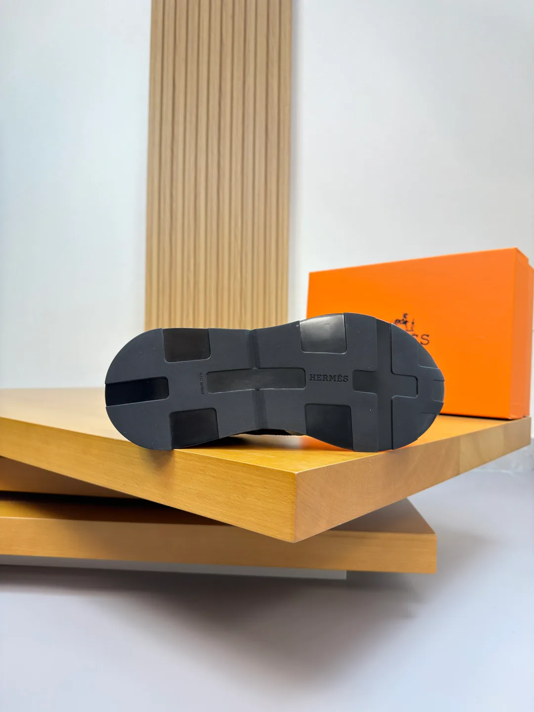 Кроссовки Женские Hermes 3949343