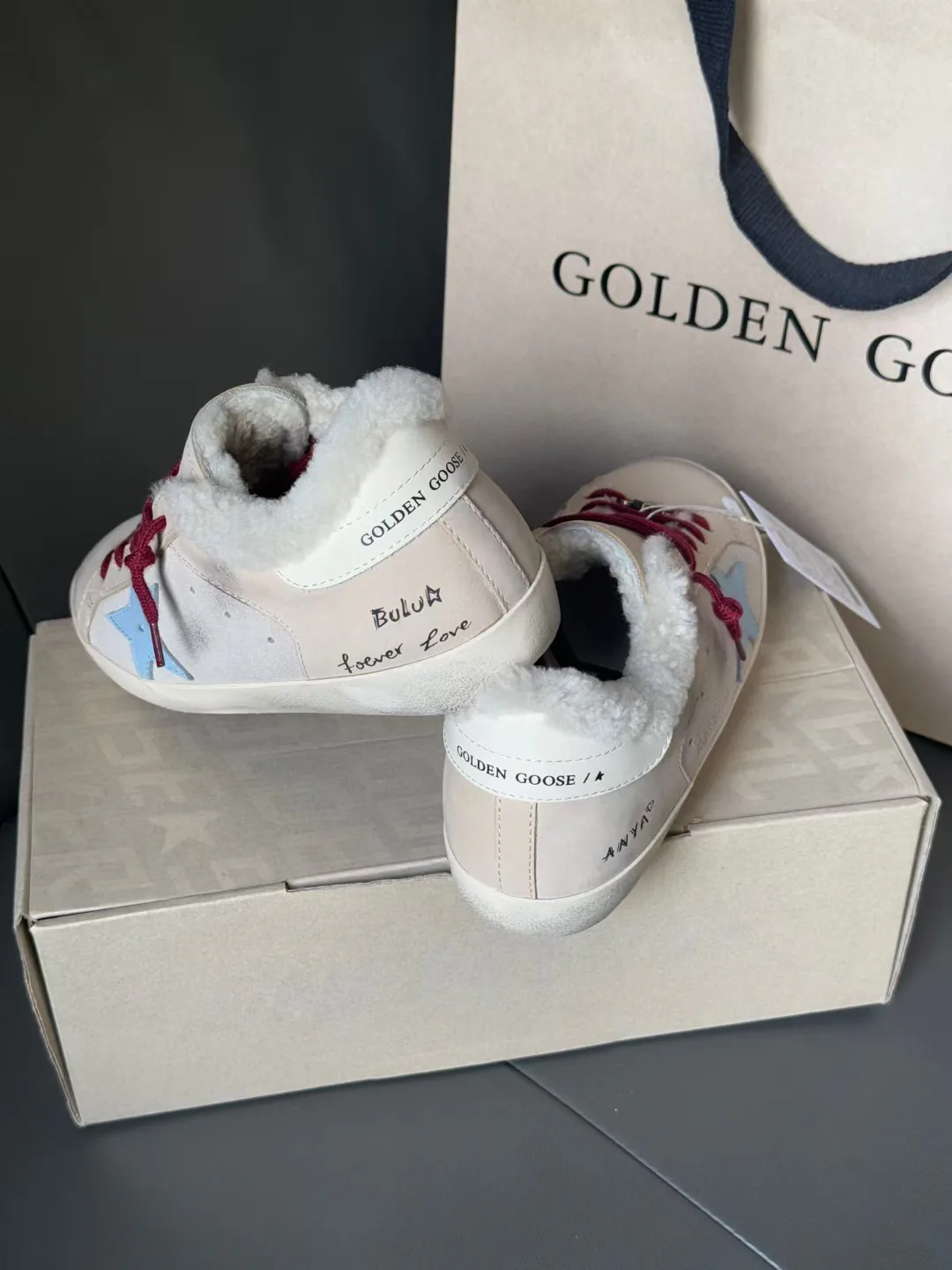 Кроссовки Женские Golden Goose 19193659