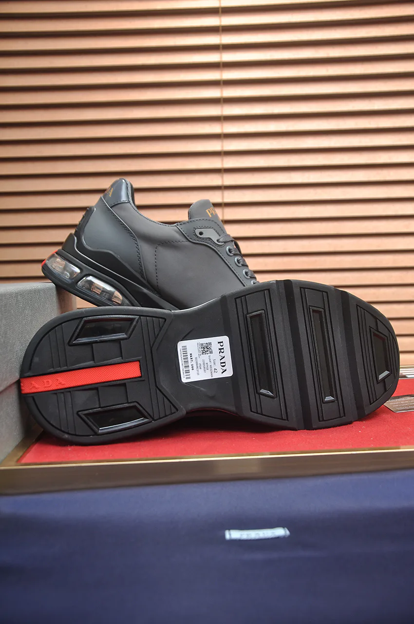 Кроссовки Мужские Prada 9848108