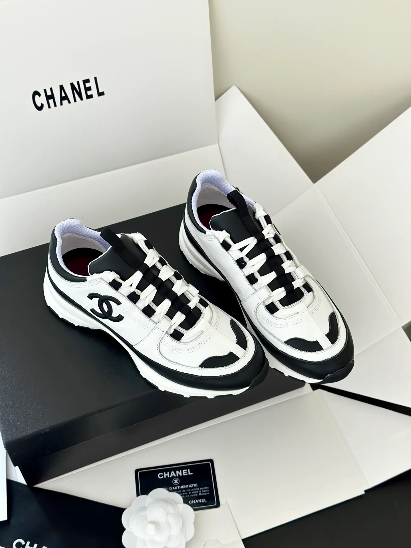 Кроссовки Женские Chanel 18764949