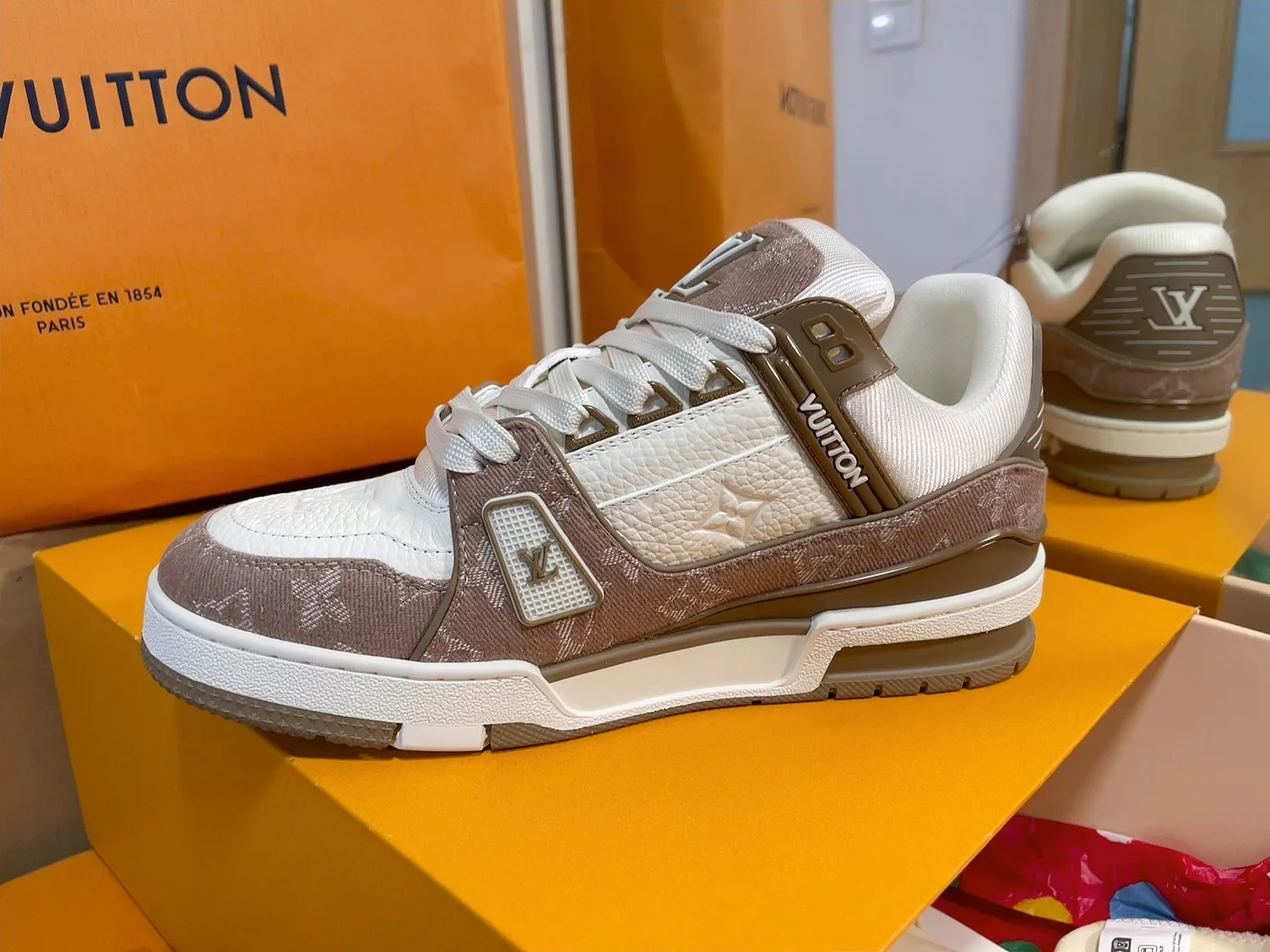 Кроссовки Женские Louis Vuitton 1880913