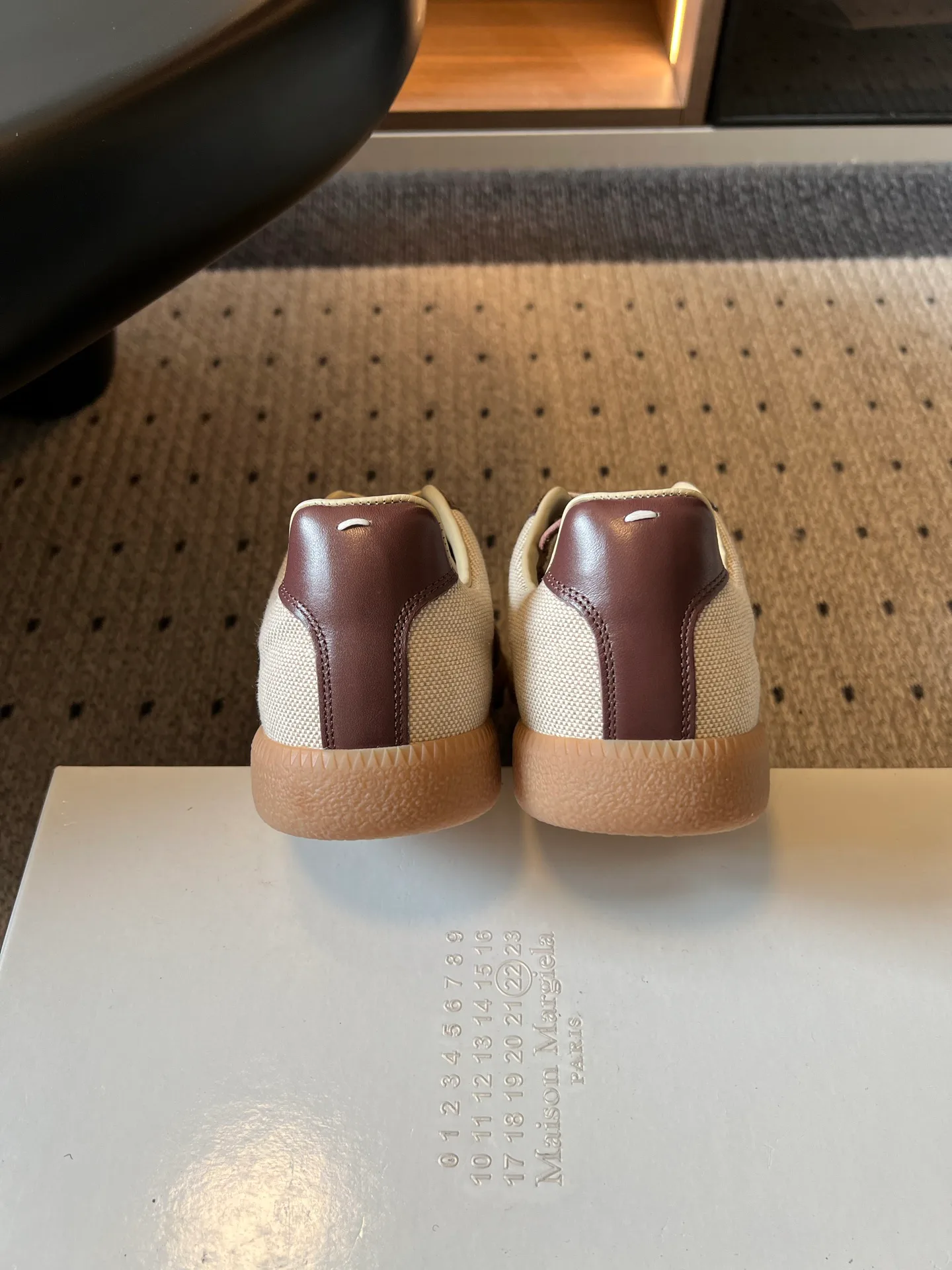 Кроссовки Женские Maison Margiela 17568932