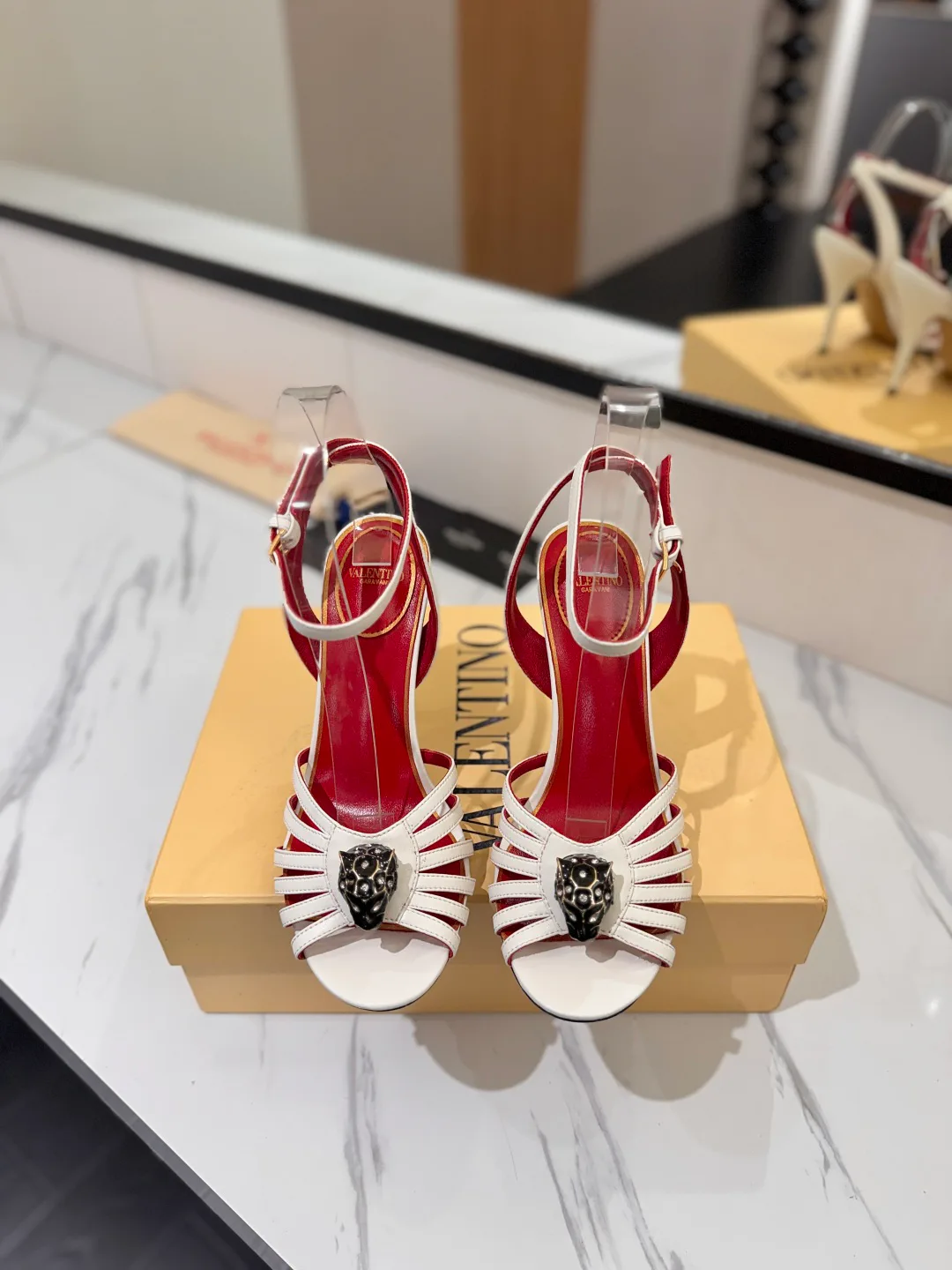 Босоножки Женские Valentino 18764265