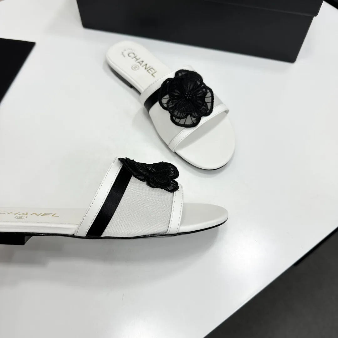 Шлепанцы Женские Chanel 11627929