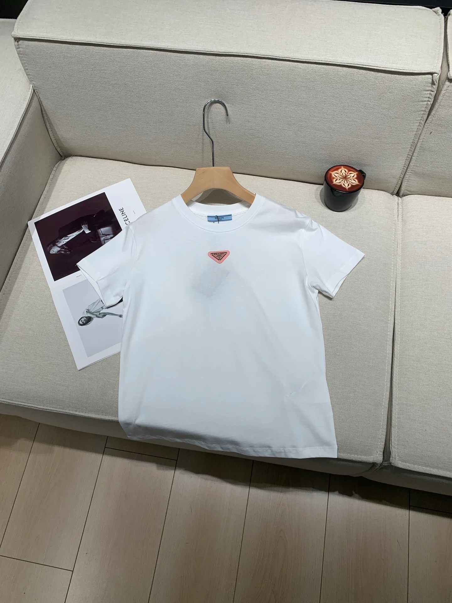 Футболки Женские Prada 6213927
