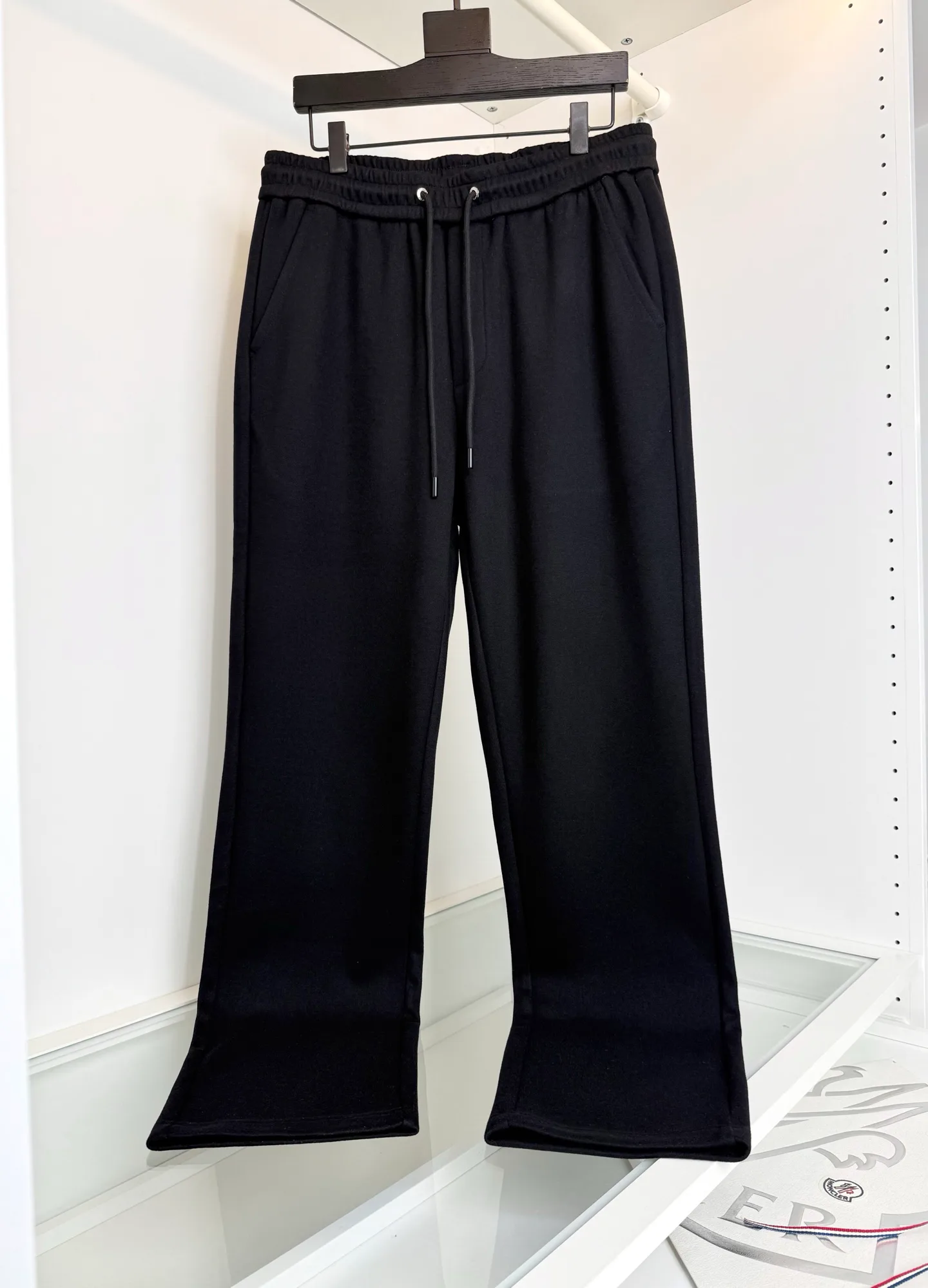 Брюки Мужские Moncler 18244484