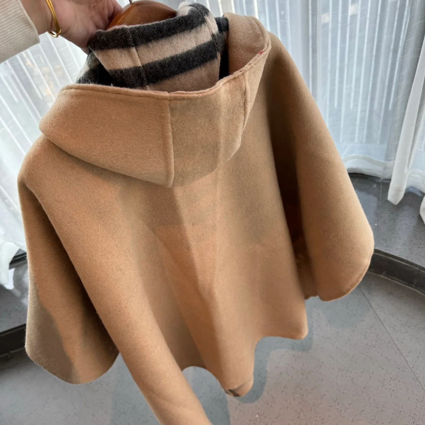 Пальто Женские Burberry 412356