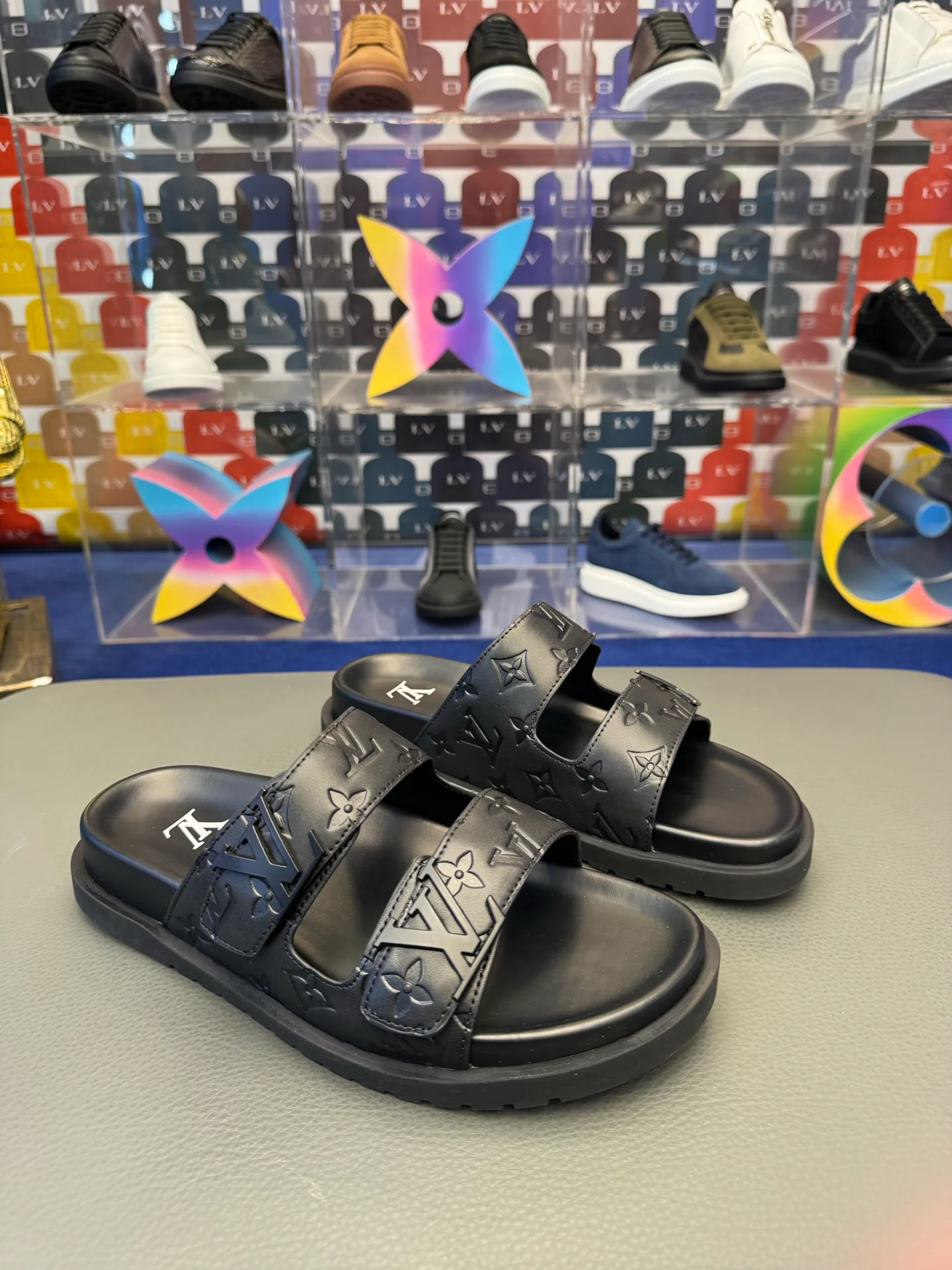 Шлепанцы Мужские Louis Vuitton 67400