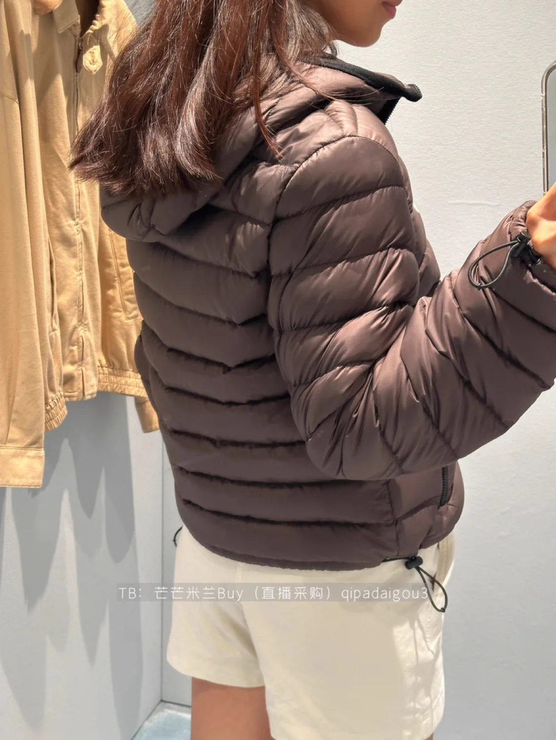 Куртки И Пуховики Женские Miu Miu 18334574