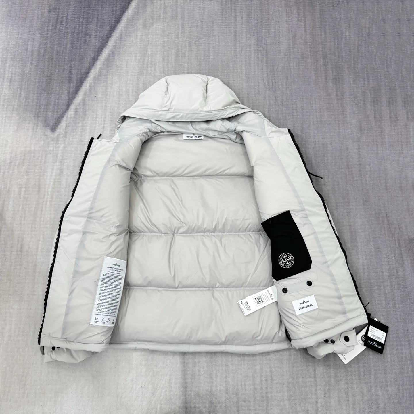 Куртки И Пуховики Женские Stone Island 18538040