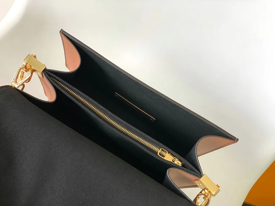 Сумки На Ремне Женские Louis Vuitton 118253