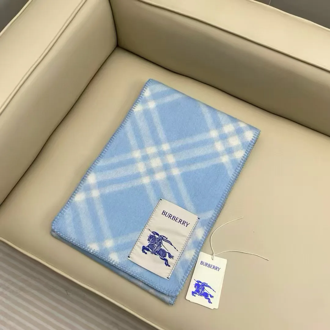 Шарфы Burberry 251523