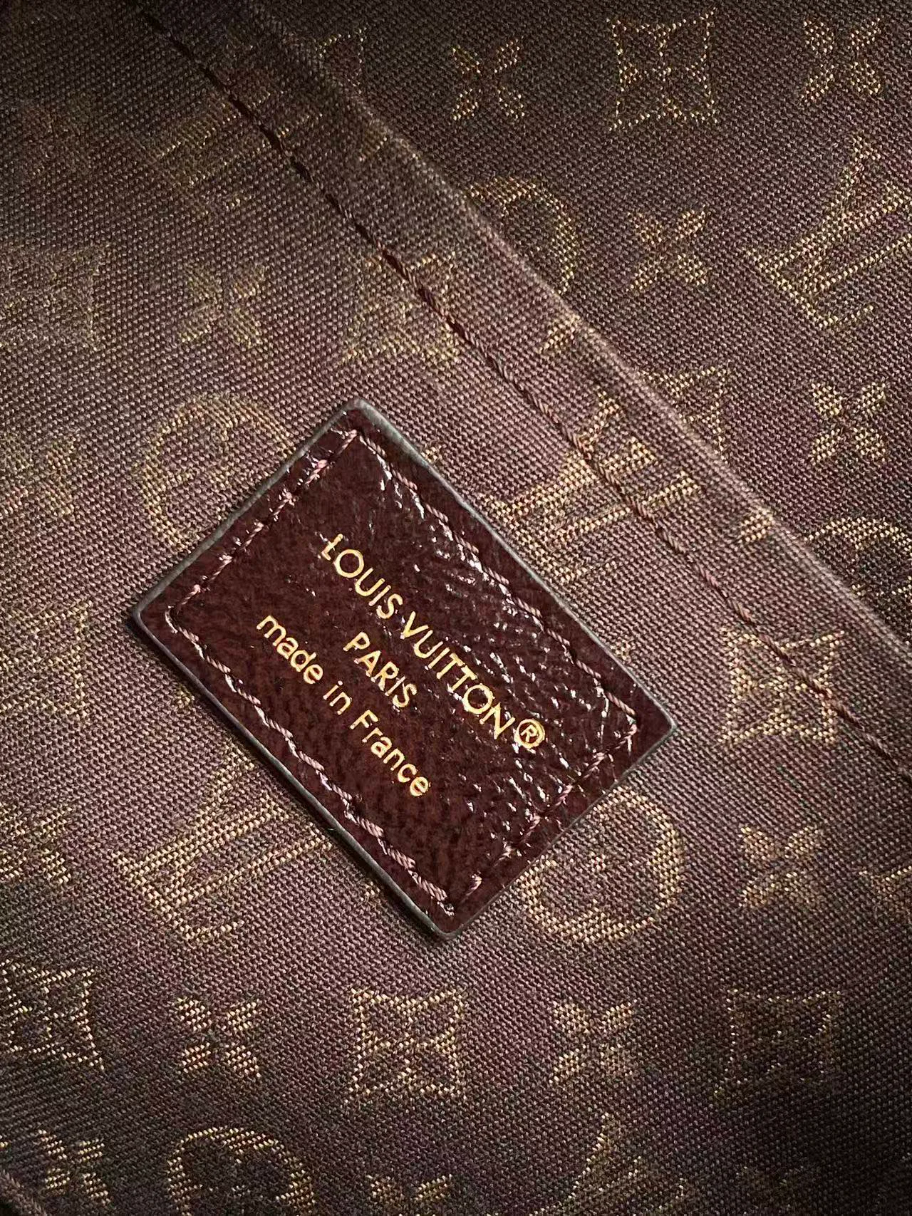 Классические Сумки Женские Louis Vuitton 17813548