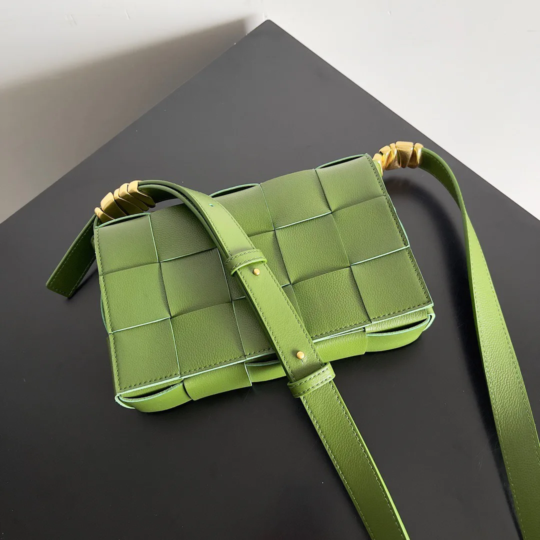 Сумки На Ремне Женские Fendi 6089232