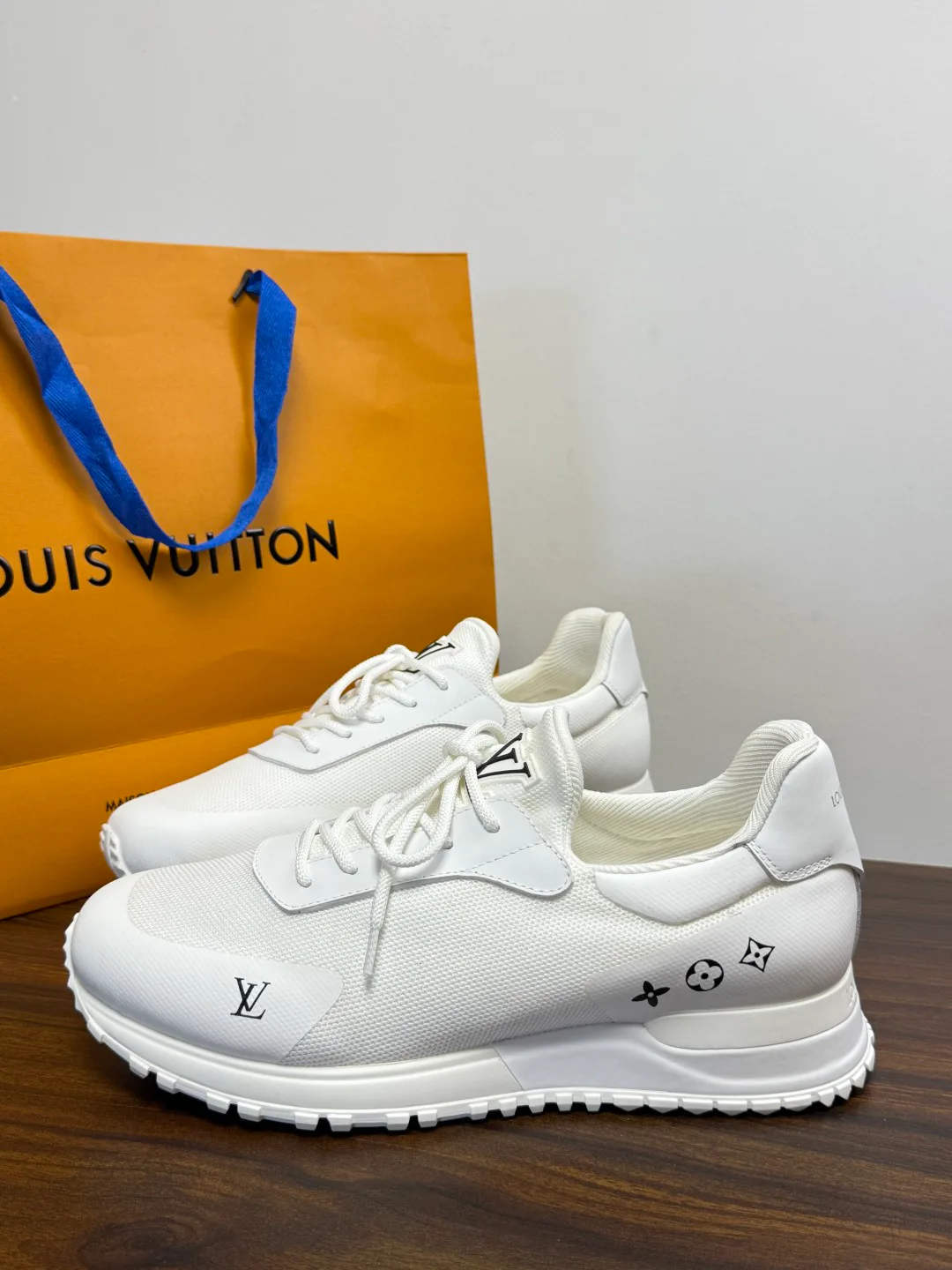Кроссовки Мужские Louis Vuitton 19736034