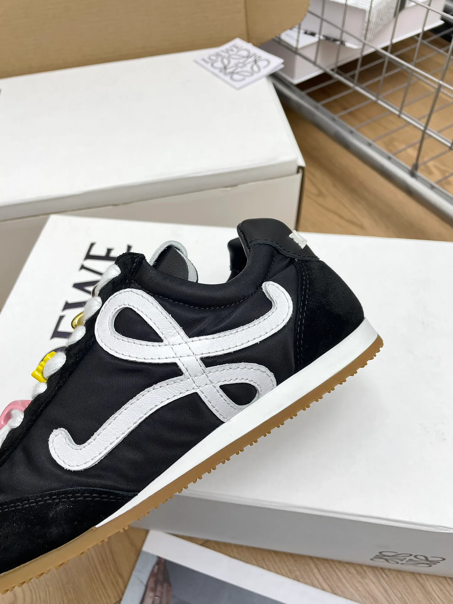 Кроссовки Женские Loewe 11190