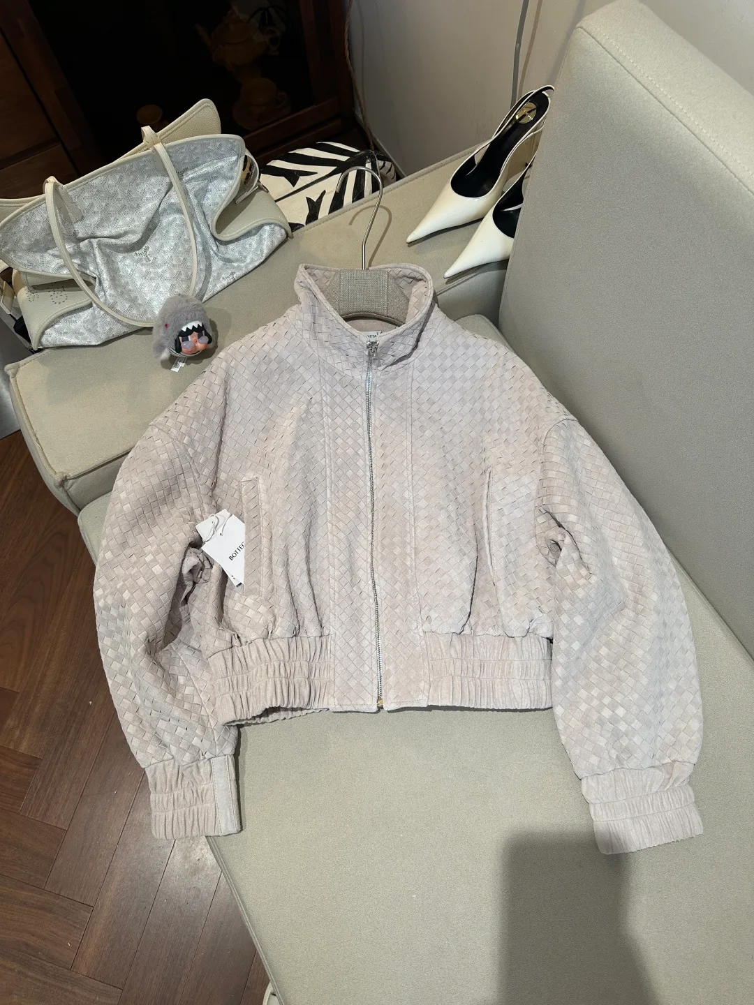 Кожаные Куртки И Дублёнки Женские Bottega Veneta 17766270