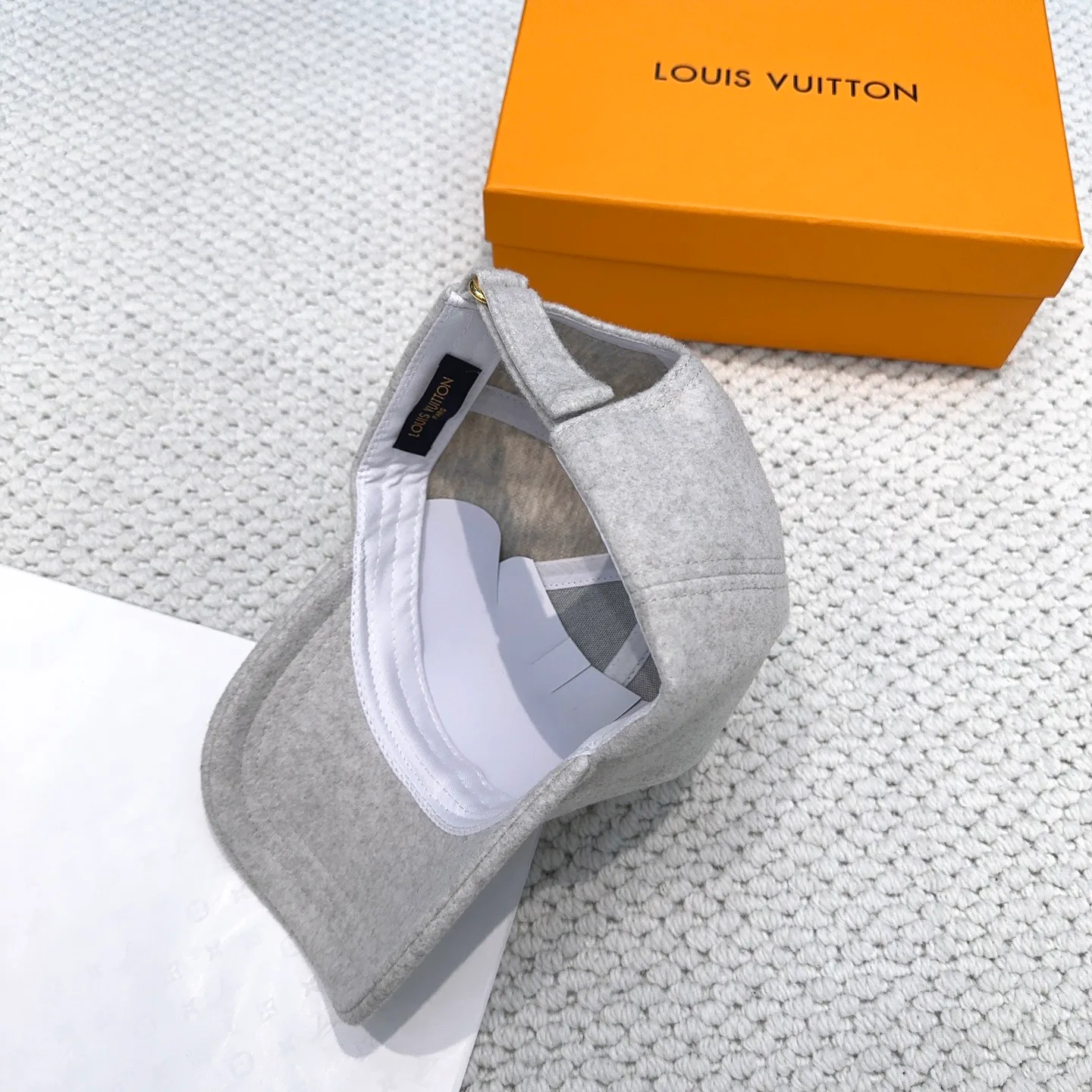 Головные Уборы Louis Vuitton 980976