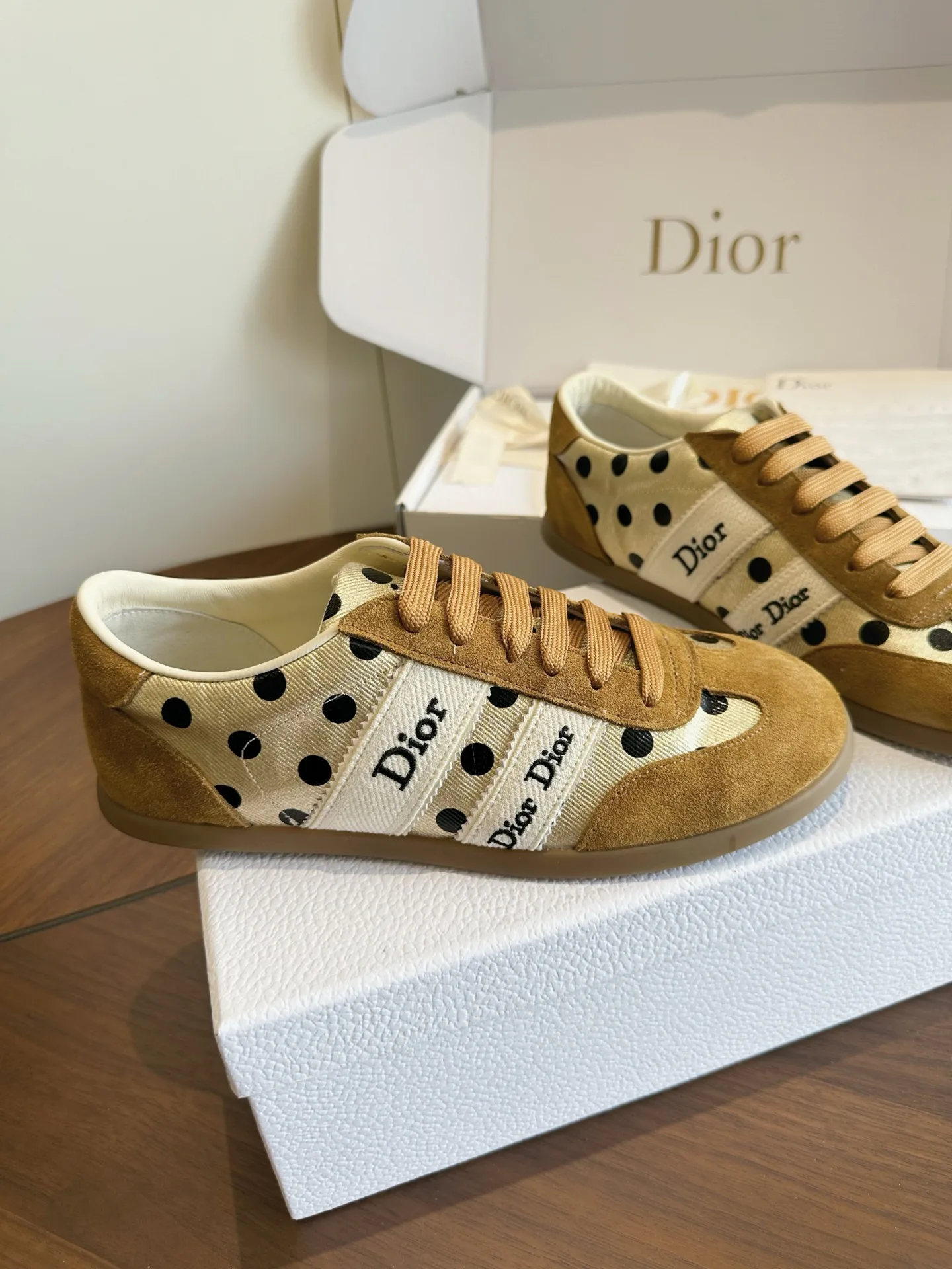 Кроссовки Женские Christian Dior 18443947