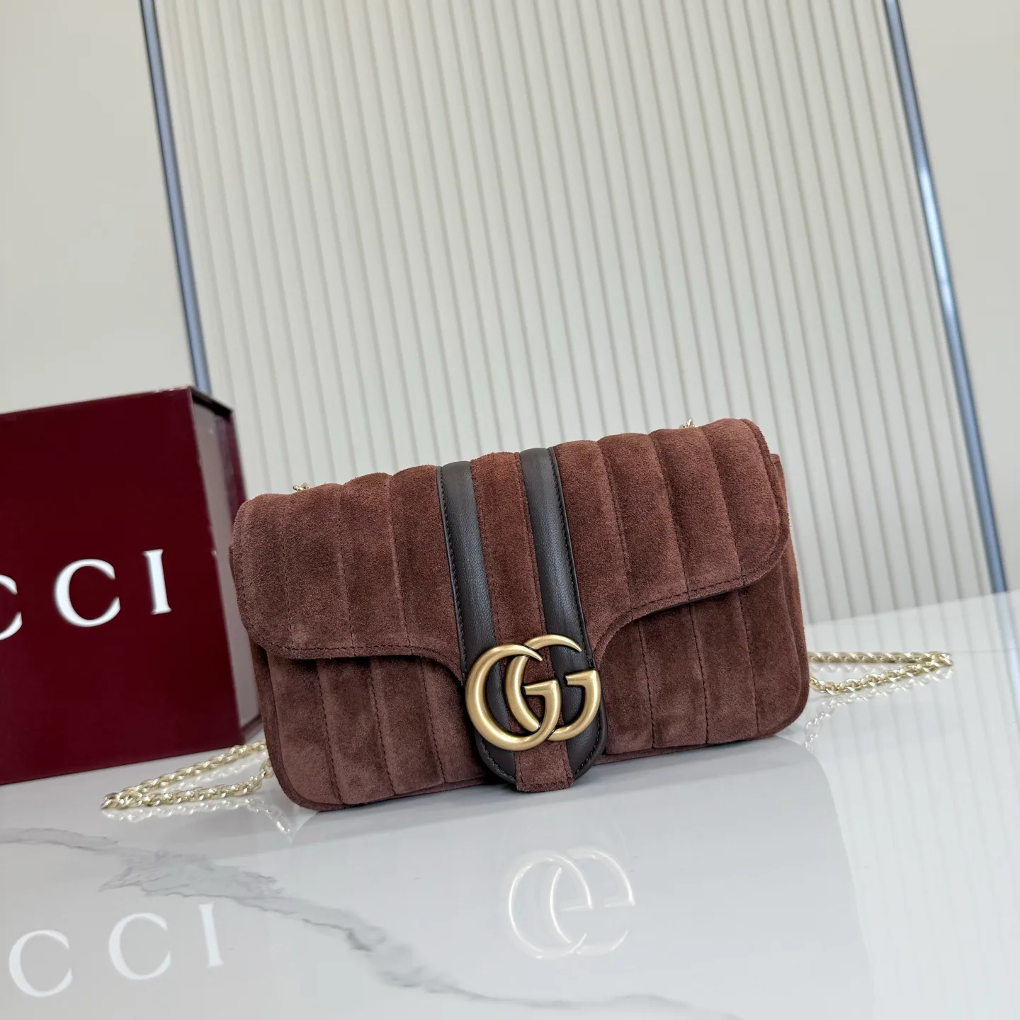 Классические Сумки Женские Gucci 18210738