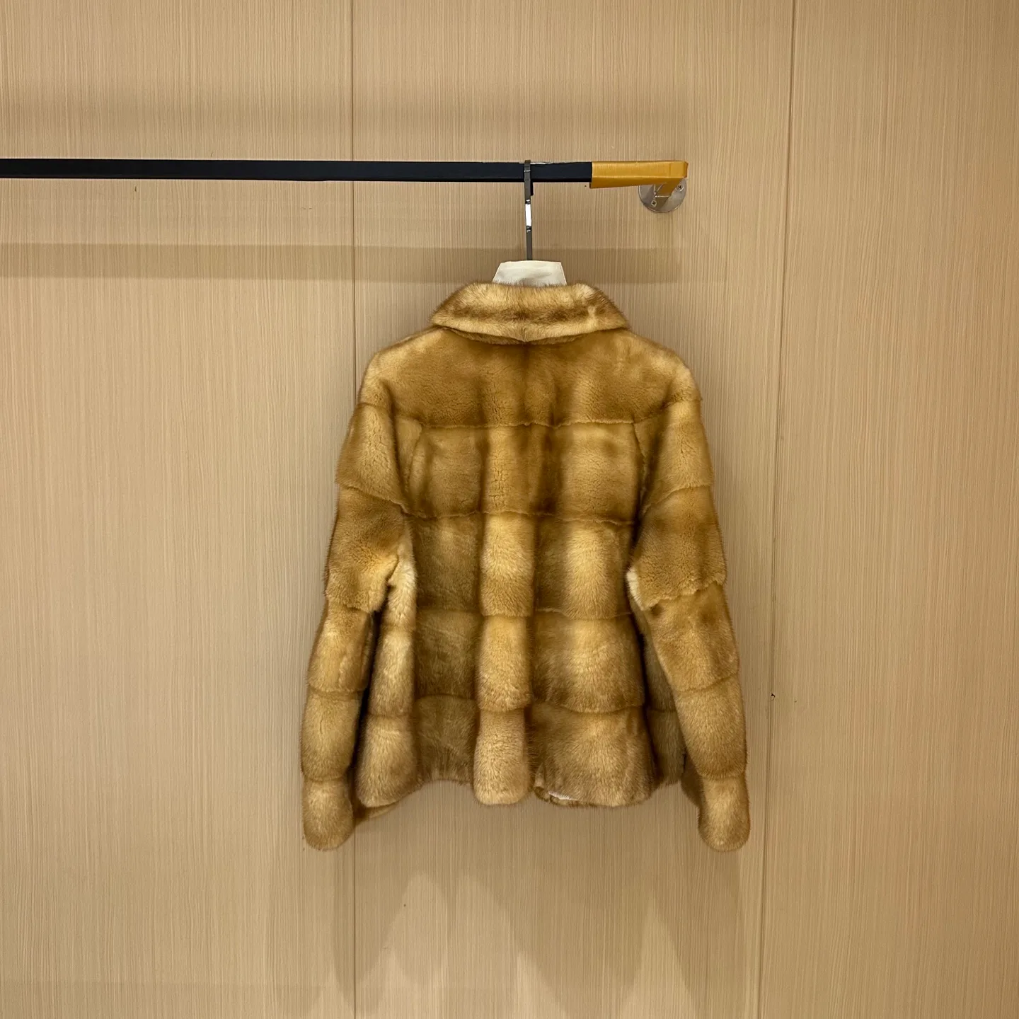 Шубы Женские Fendi 2960241