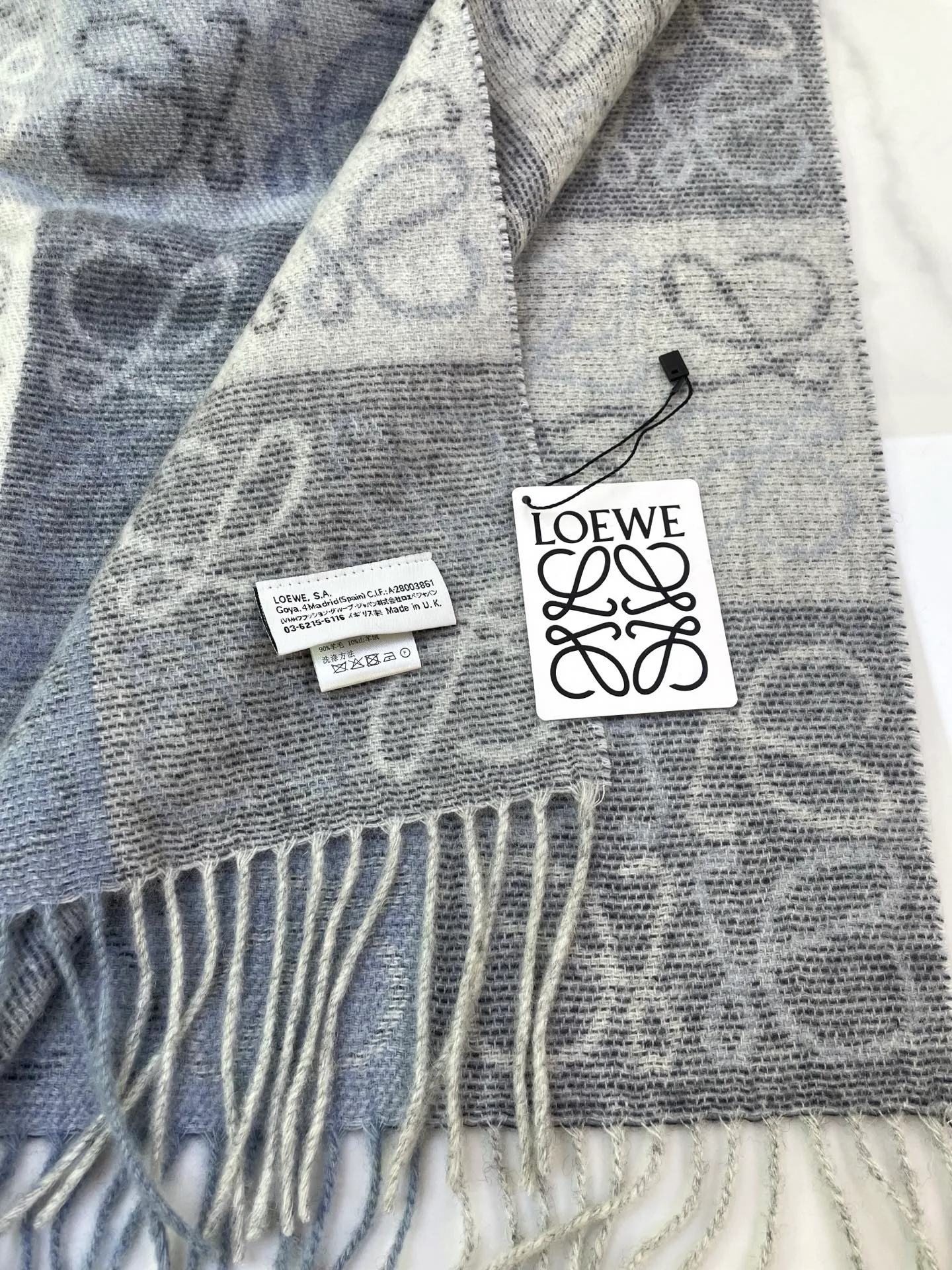 Шарфы Loewe 76739