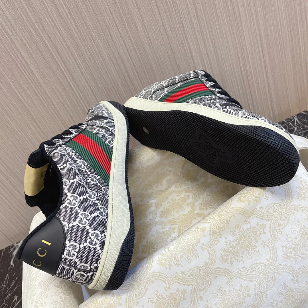 Кроссовки Женские Gucci 17620498