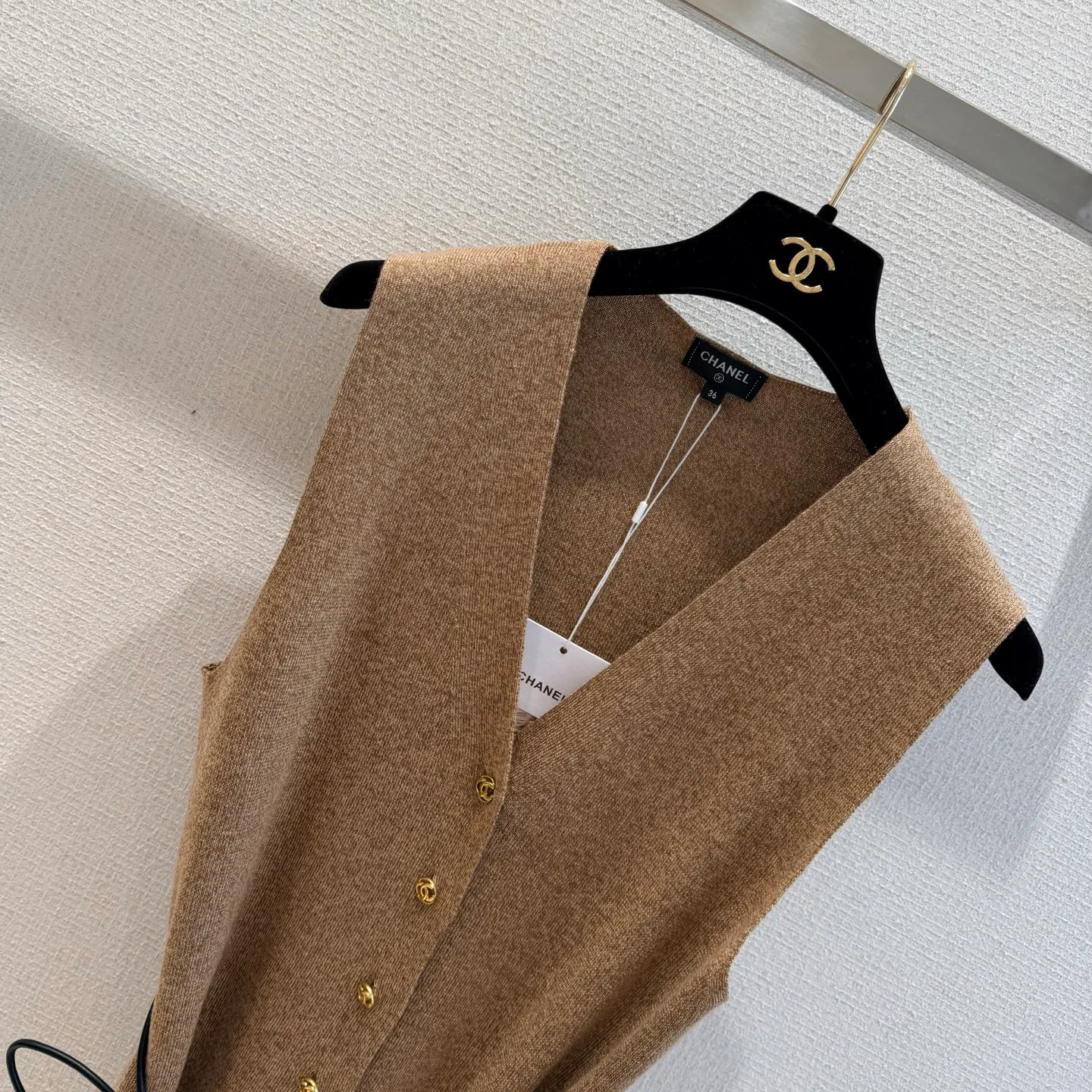 Жилеты Женские Chanel 18138386