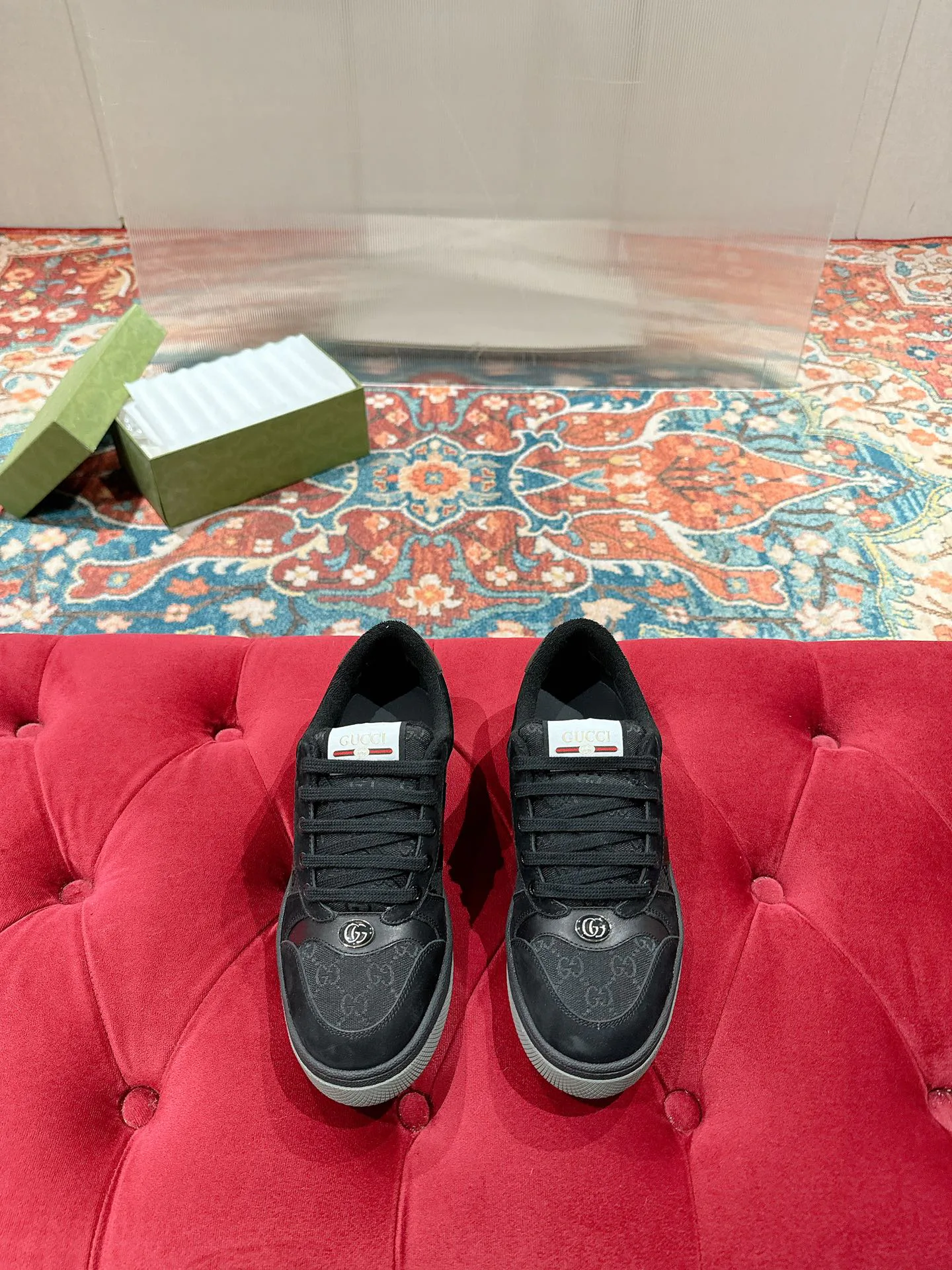 Кроссовки Женские Gucci 17956657