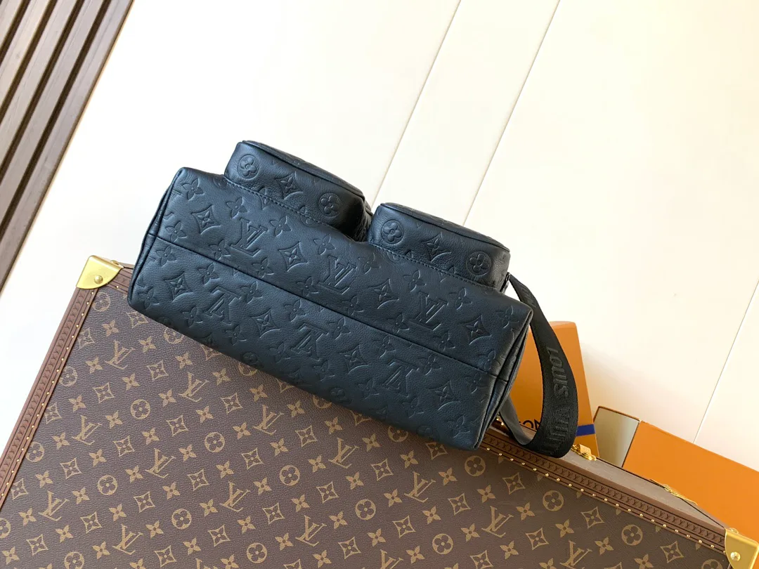 Классические Сумки Женские Louis Vuitton 13435247