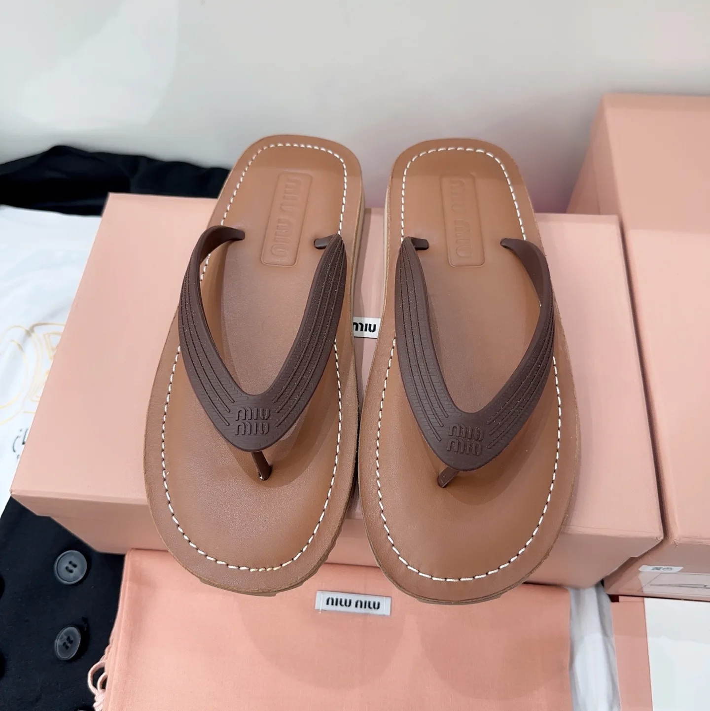 Шлепанцы Женские Miu Miu 12859285