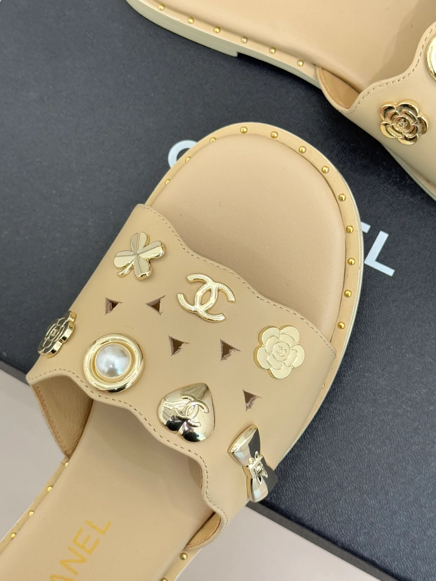 Сандалии Женские Chanel 11459266