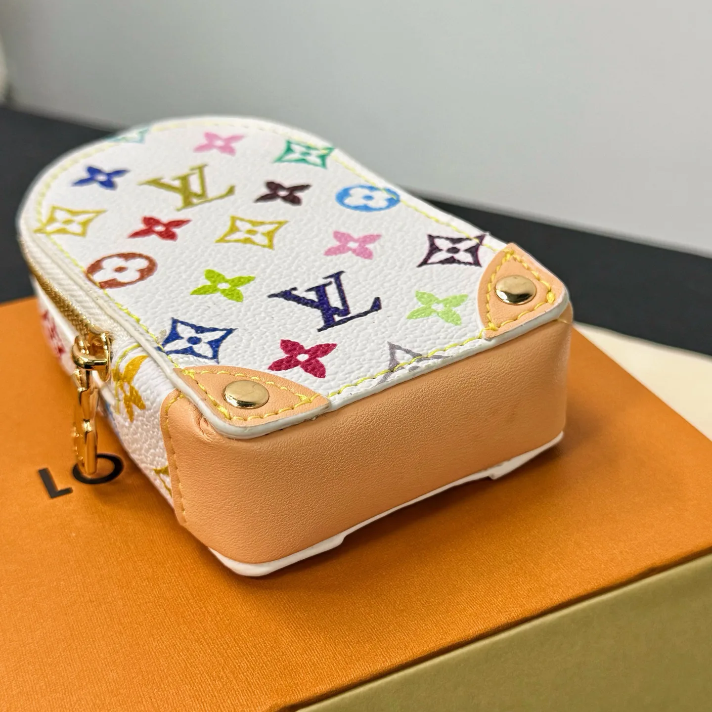 Клатчи Женские Louis Vuitton 13271460