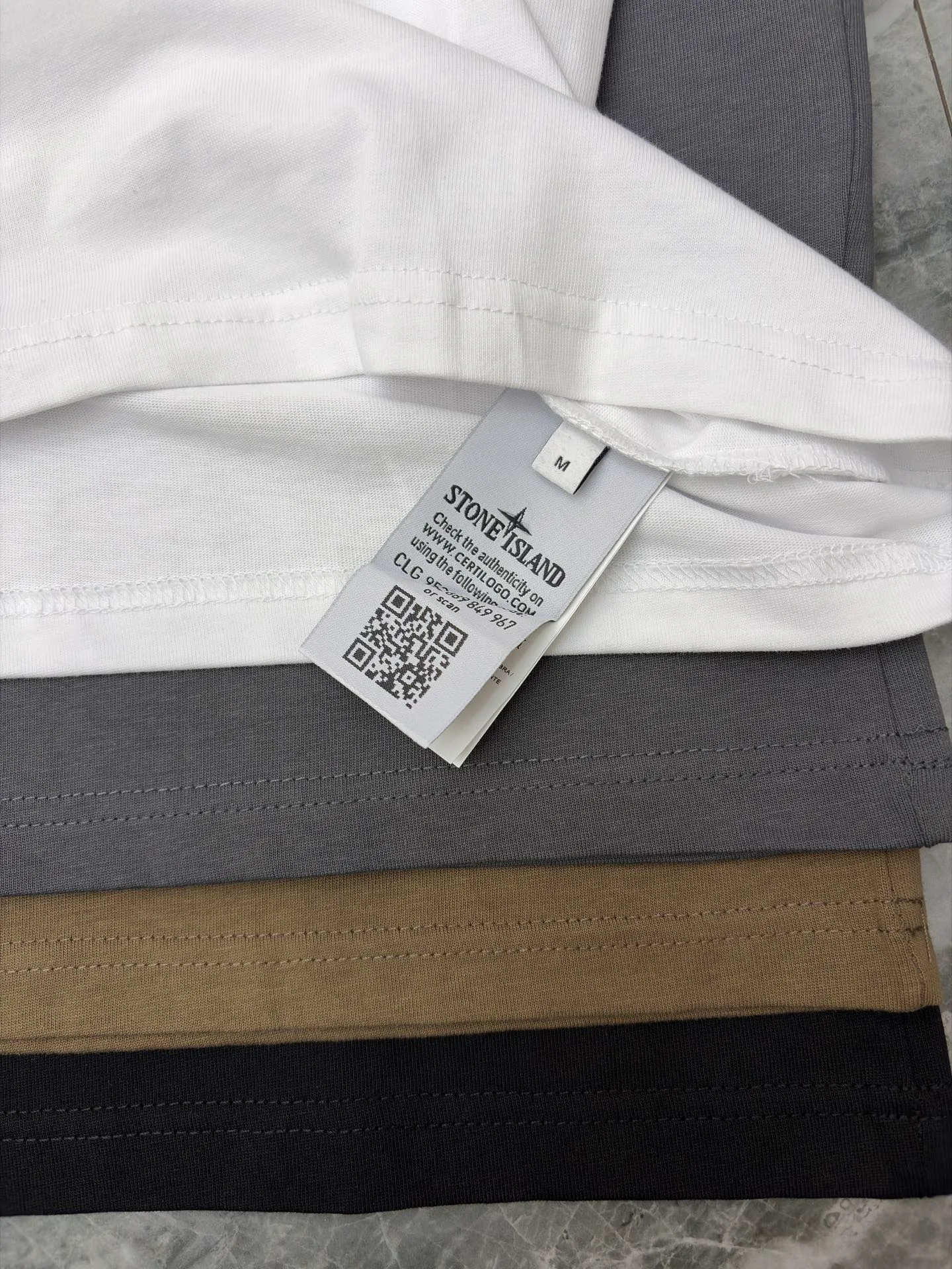 Футболки Женские Stone Island 11424363