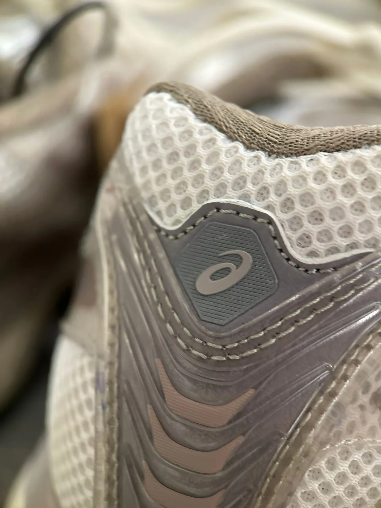 Кроссовки Женские Asics 17065413