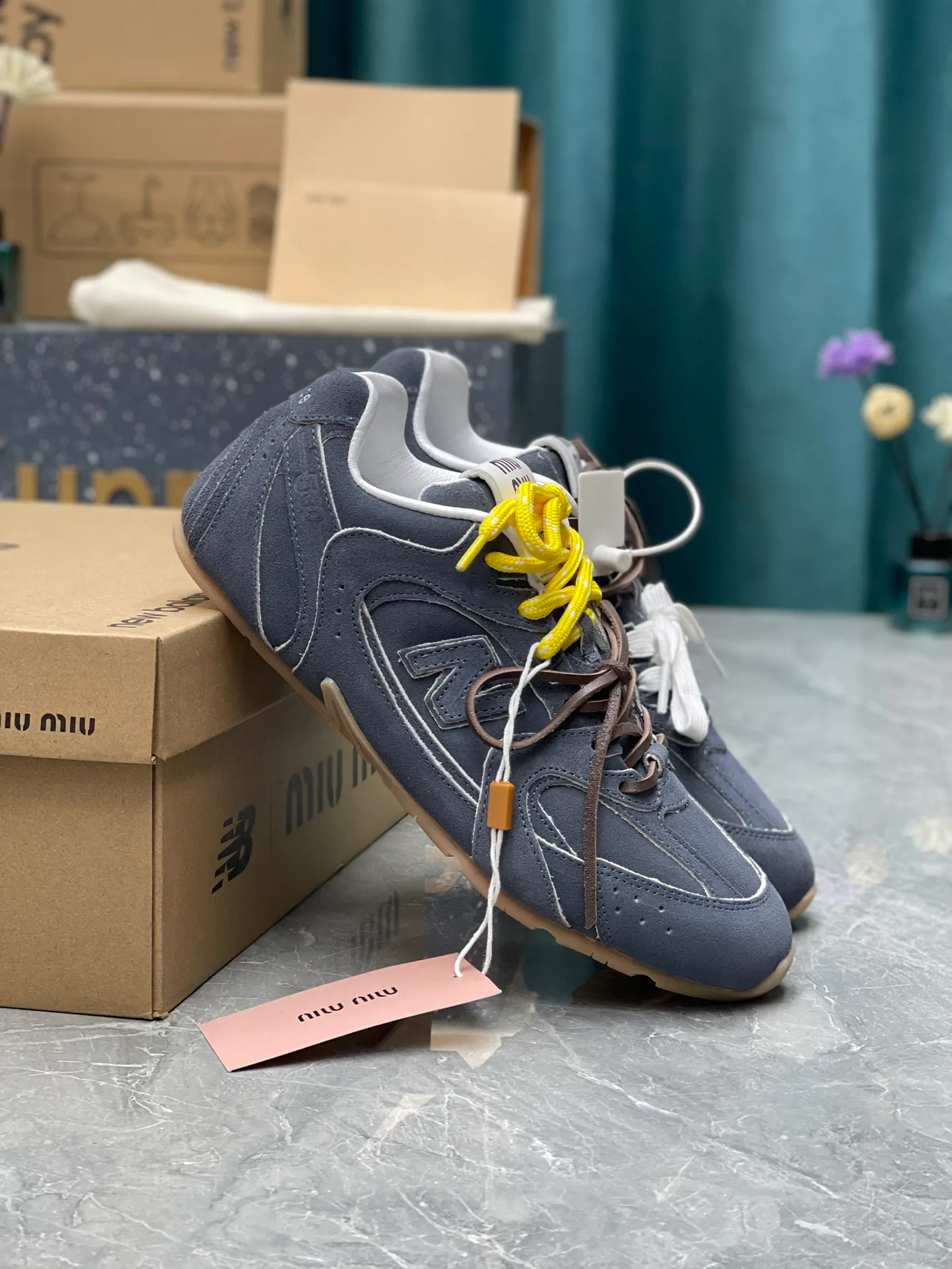 Кроссовки Женские Miu Miu 11567602