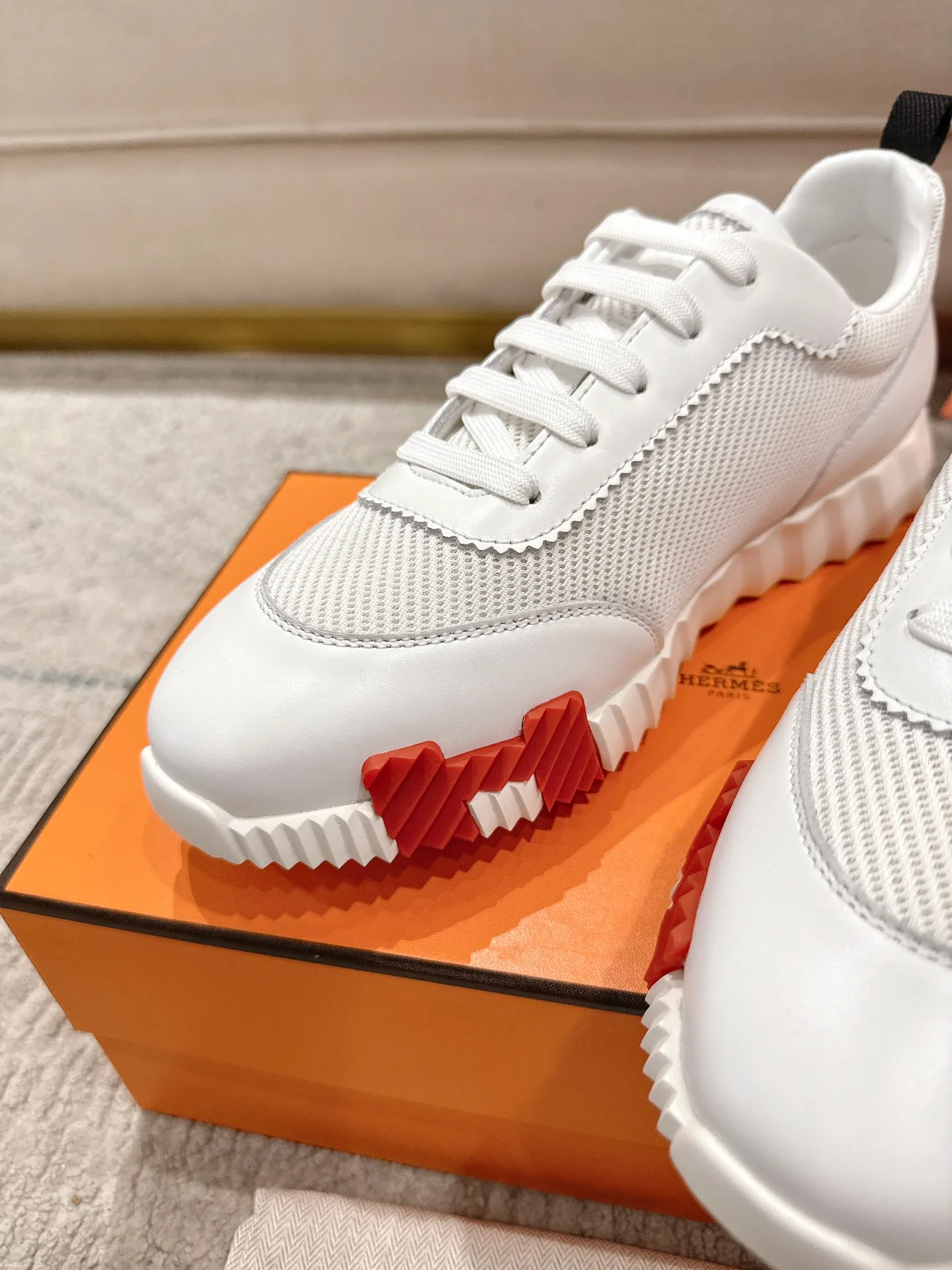 Кроссовки Женские Hermes 11738673