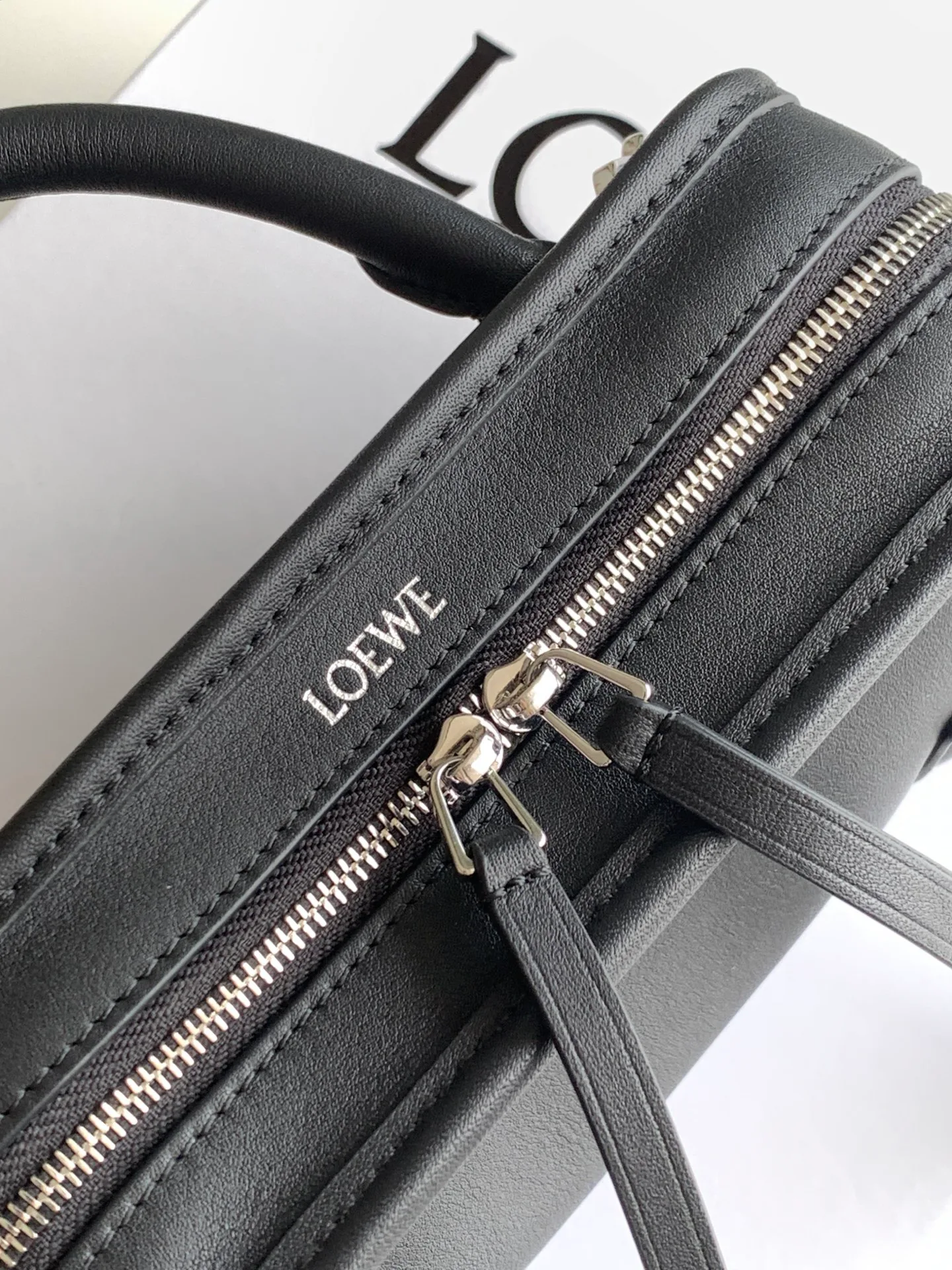 Классические Сумки Женские Loewe 13389846