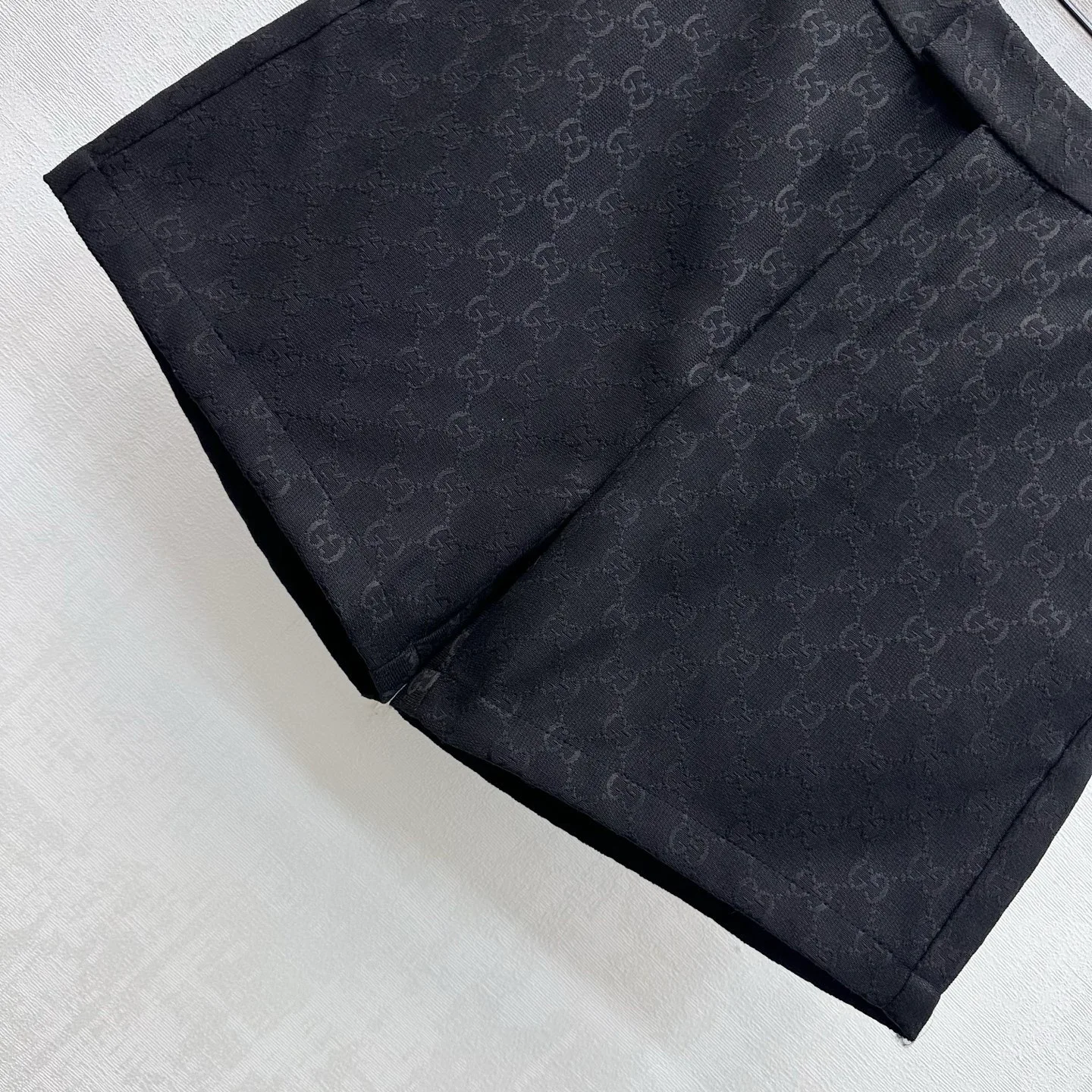 Шорты Женские Gucci 18023268