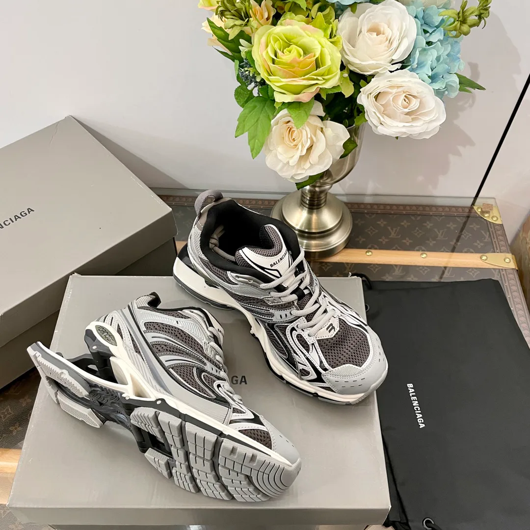 Кроссовки Женские Balenciaga 12656240