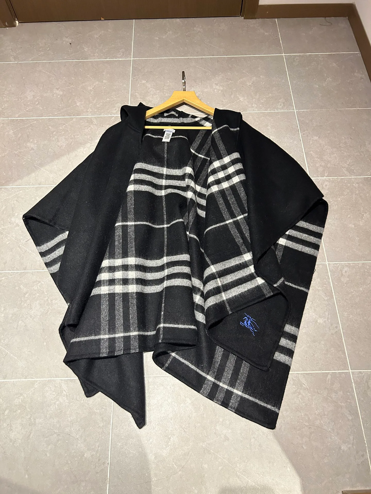 Пальто Женские Burberry 18507462