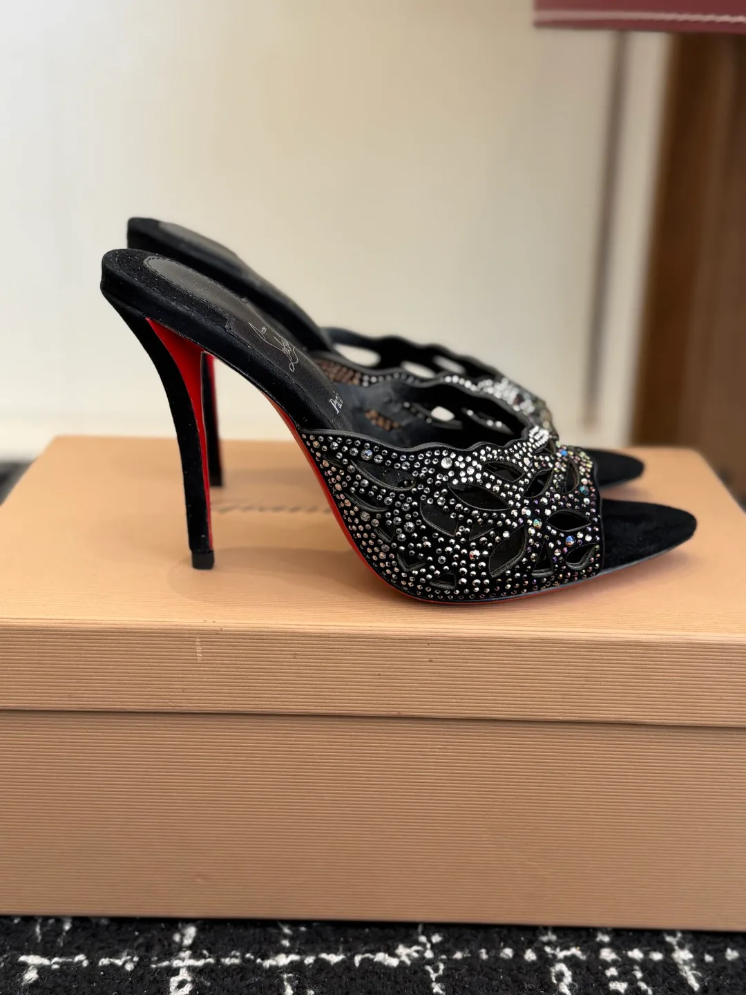 Туфли Женские Christian Louboutin 1561396