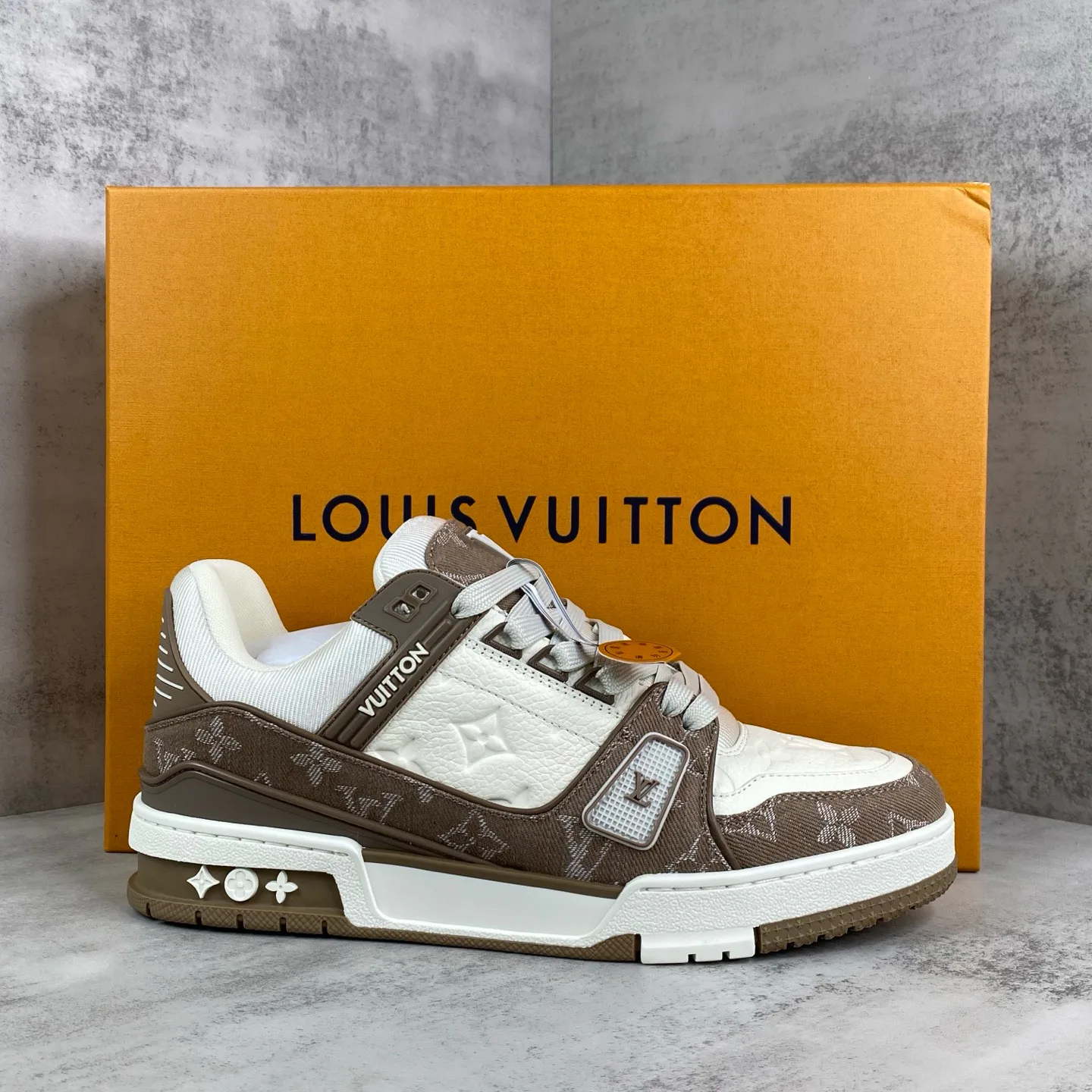 Кроссовки Женские Louis Vuitton 604332