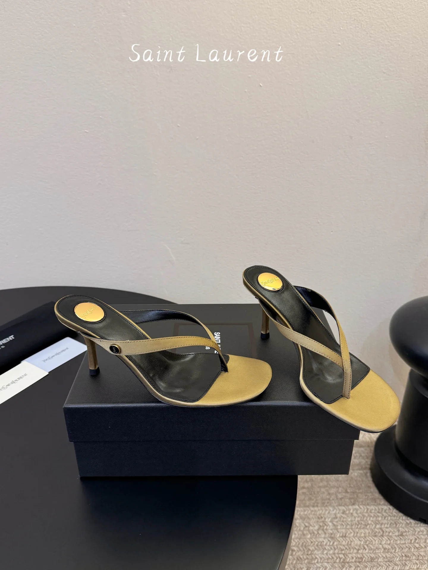 Босоножки Женские Saint Laurent 11668495