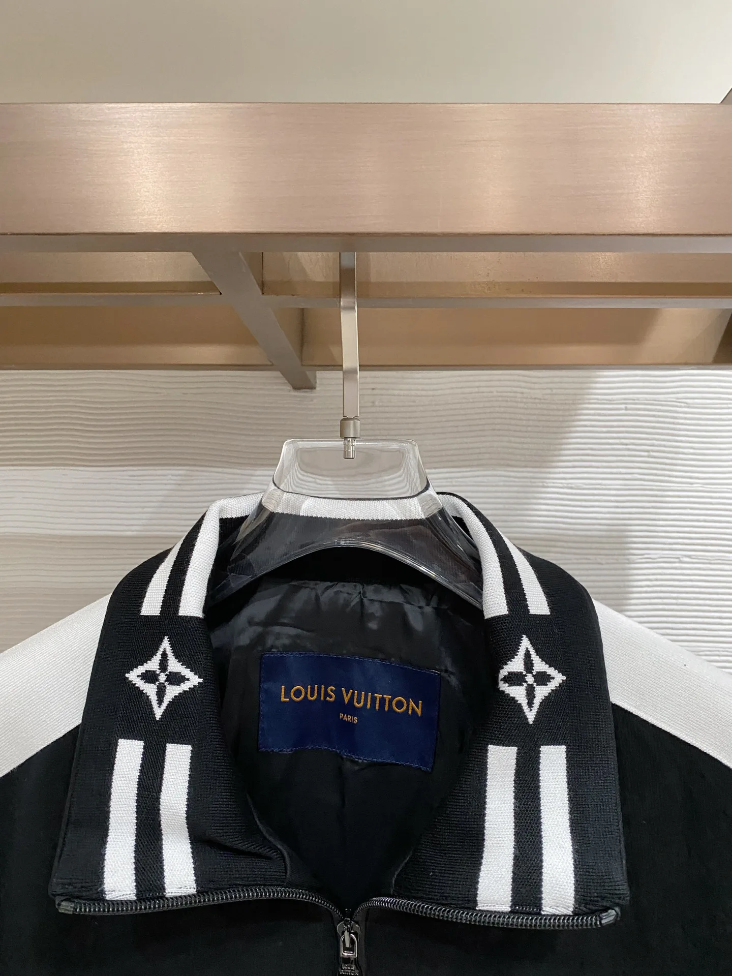 Куртки И Пуховики Мужские Louis Vuitton 10479661